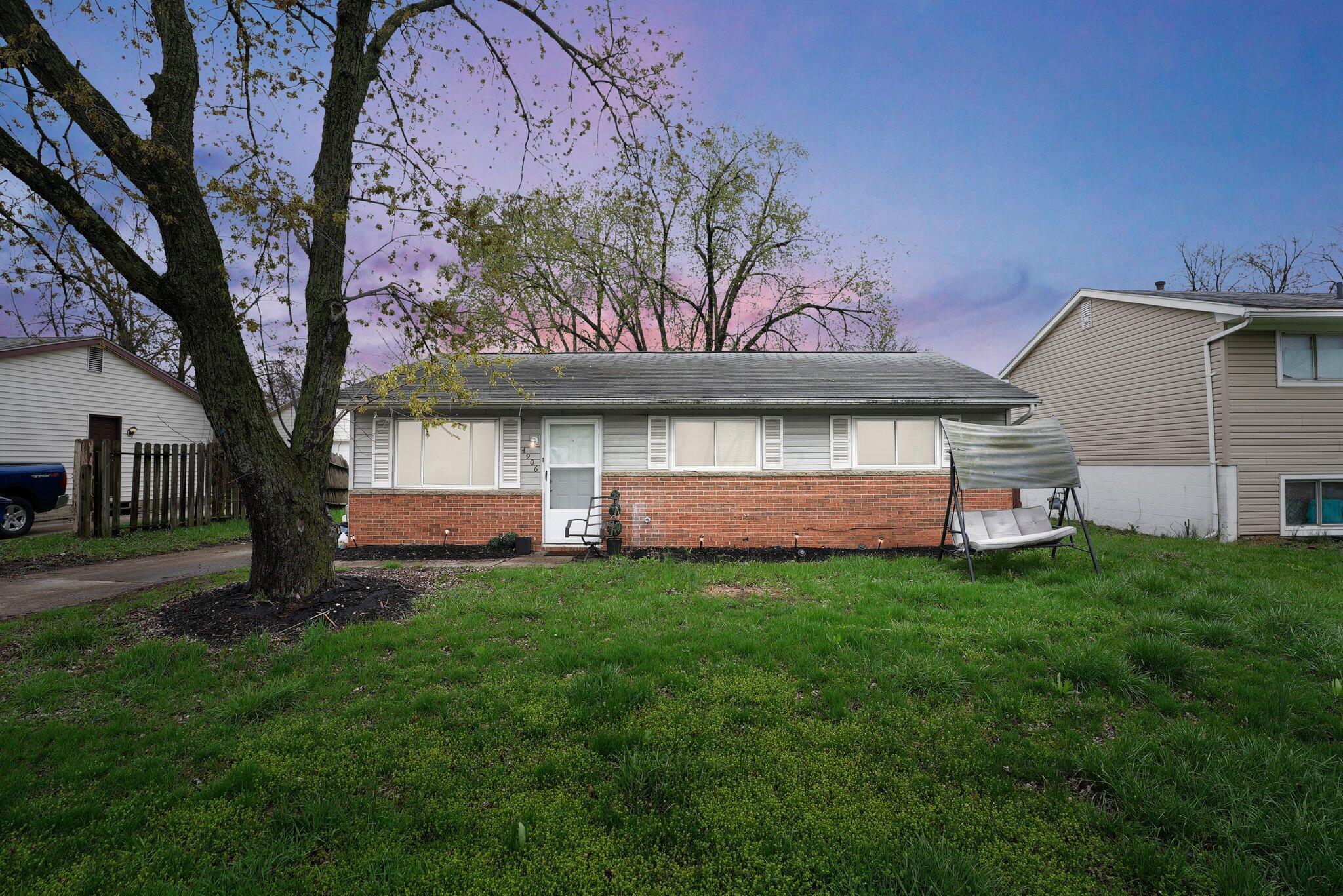 4906 Refugee Road Property Photo