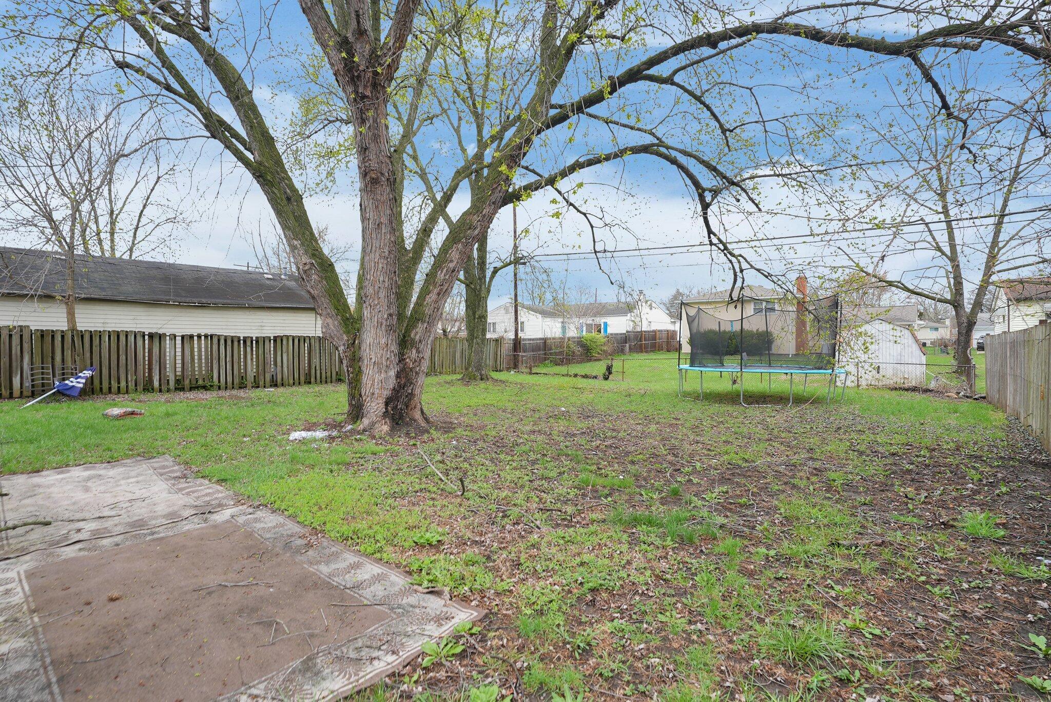 4906 Refugee Road Property Photo 9