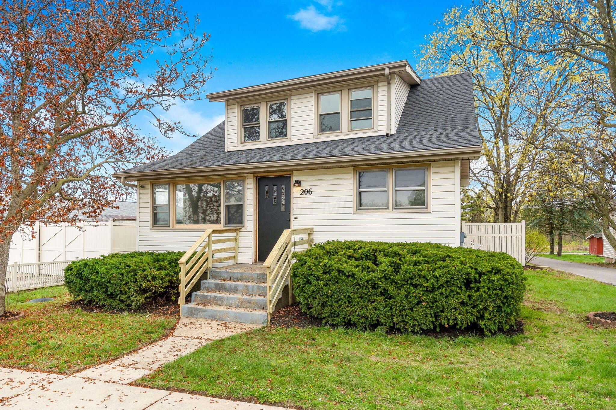 206 W Columbus Street Property Photo