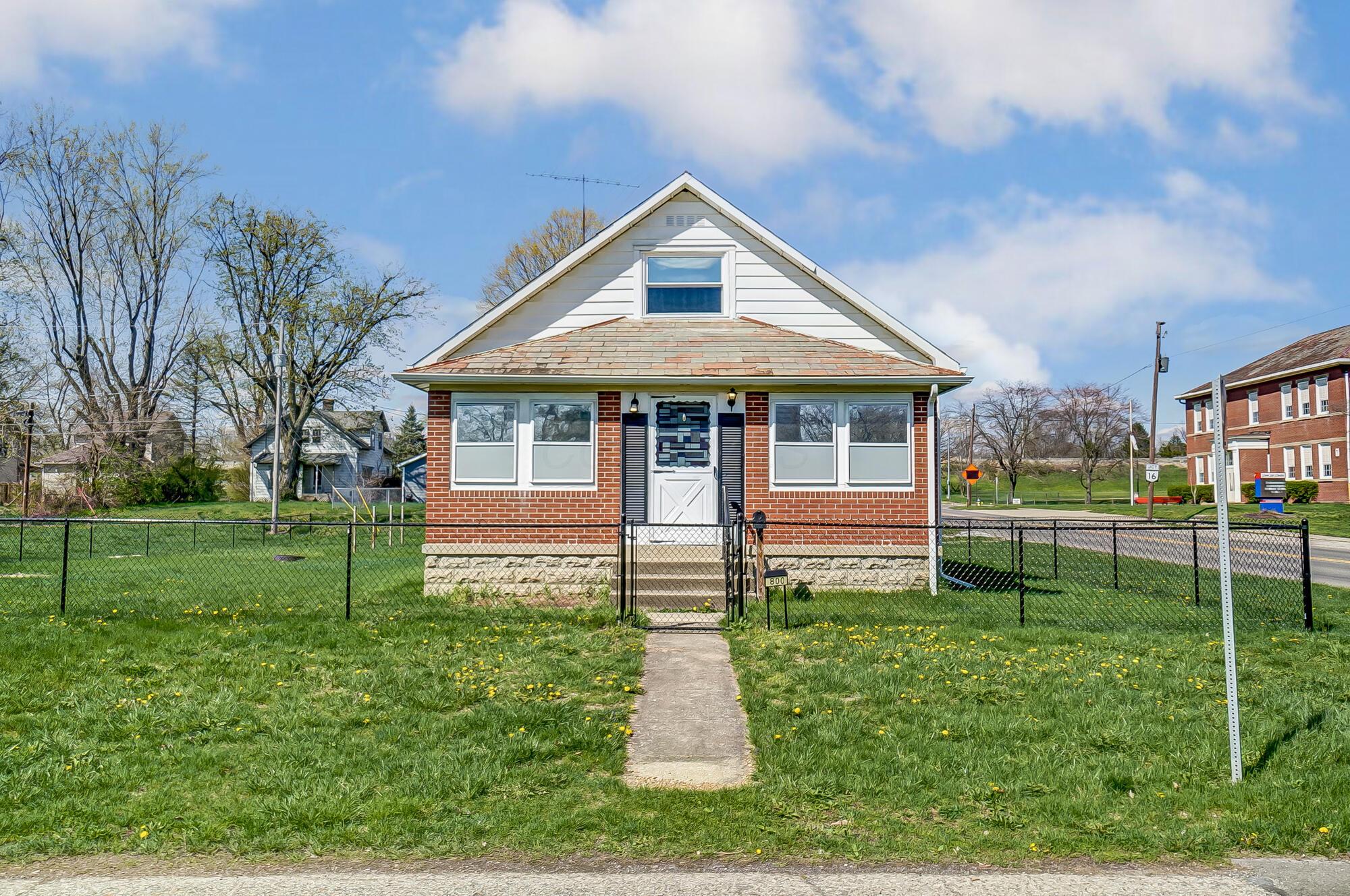 800 Sherman Avenue Property Photo 1