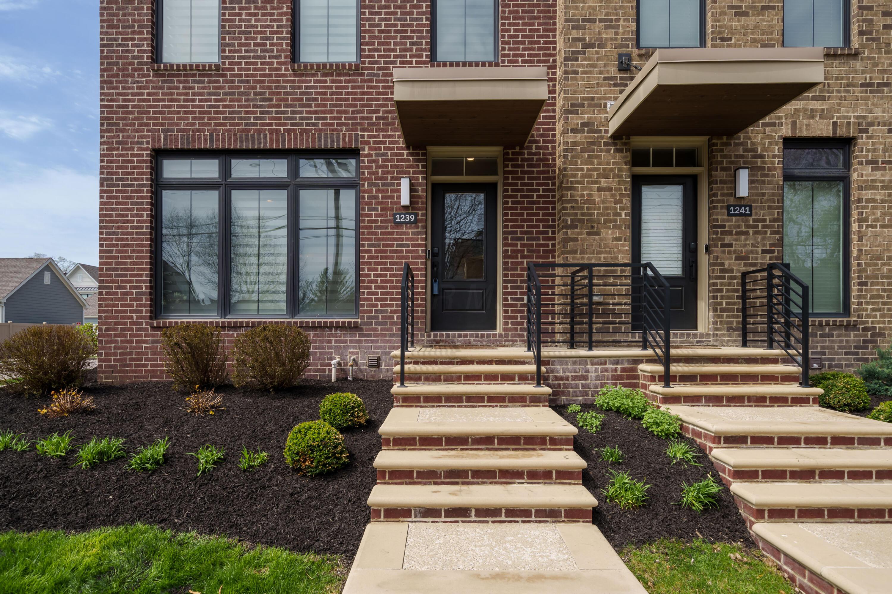 1239 Perry Street Property Photo