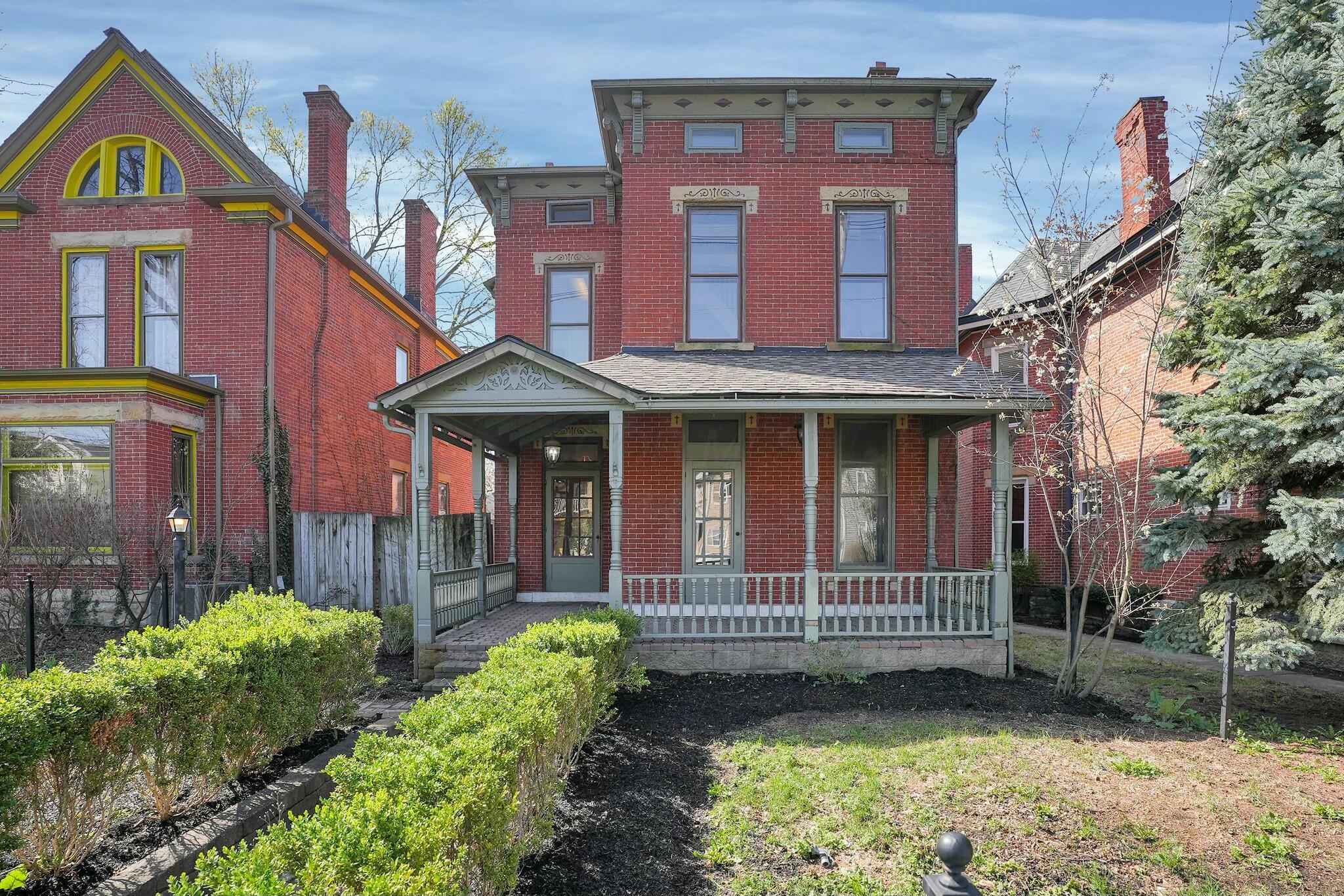 93 W King Avenue Property Photo 1