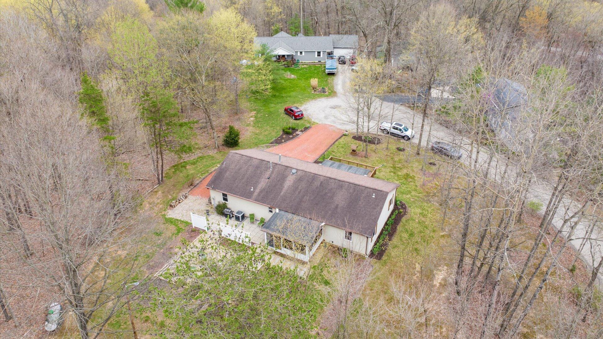 870 Iroquois Court, A Property Photo 4