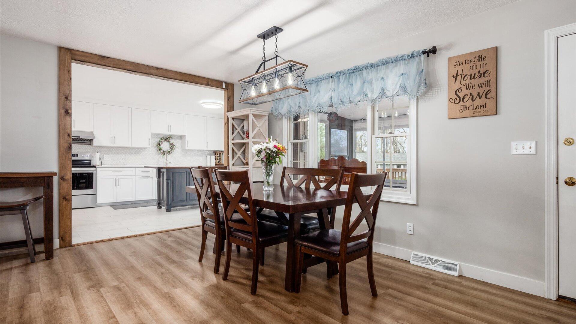 870 Iroquois Court, A Property Photo 11