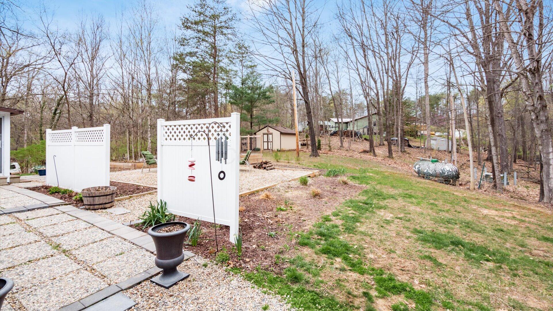 870 Iroquois Court, A Property Photo 42