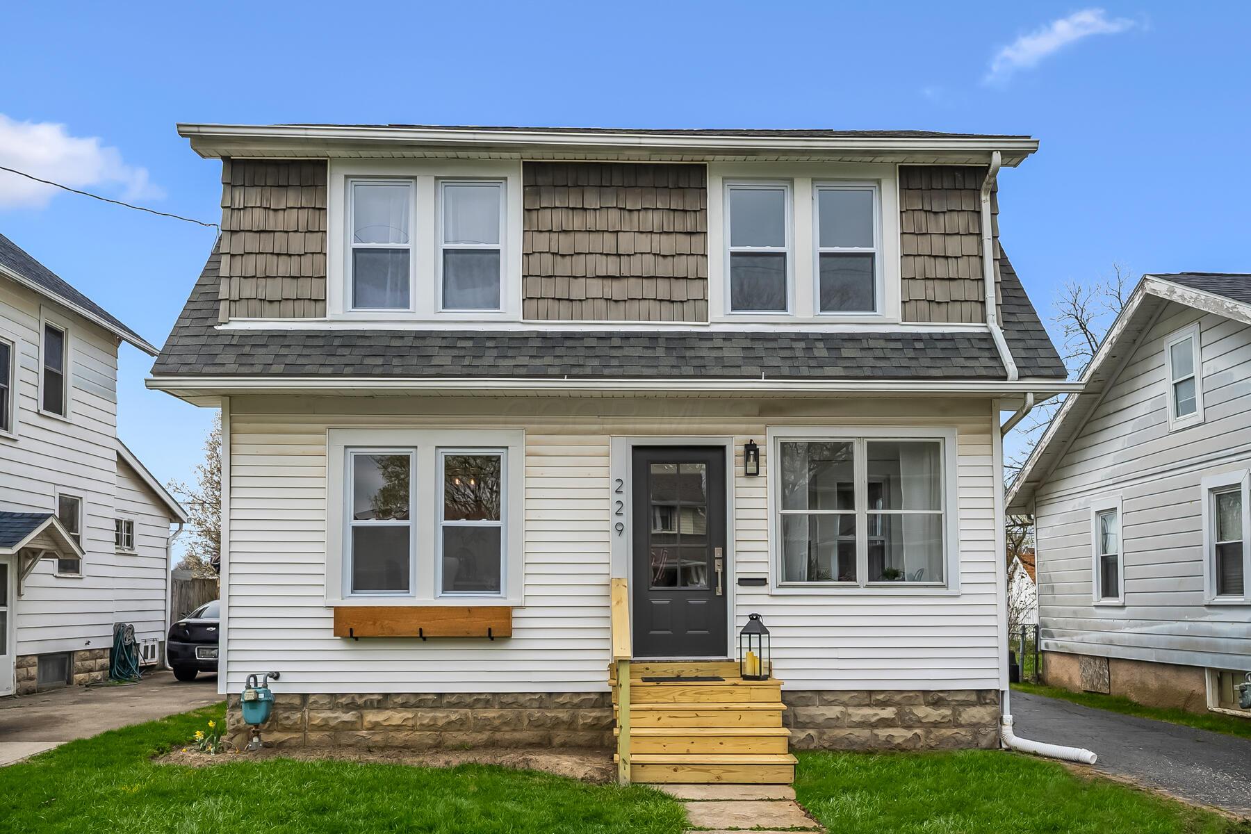 229 Clover Avenue Property Photo