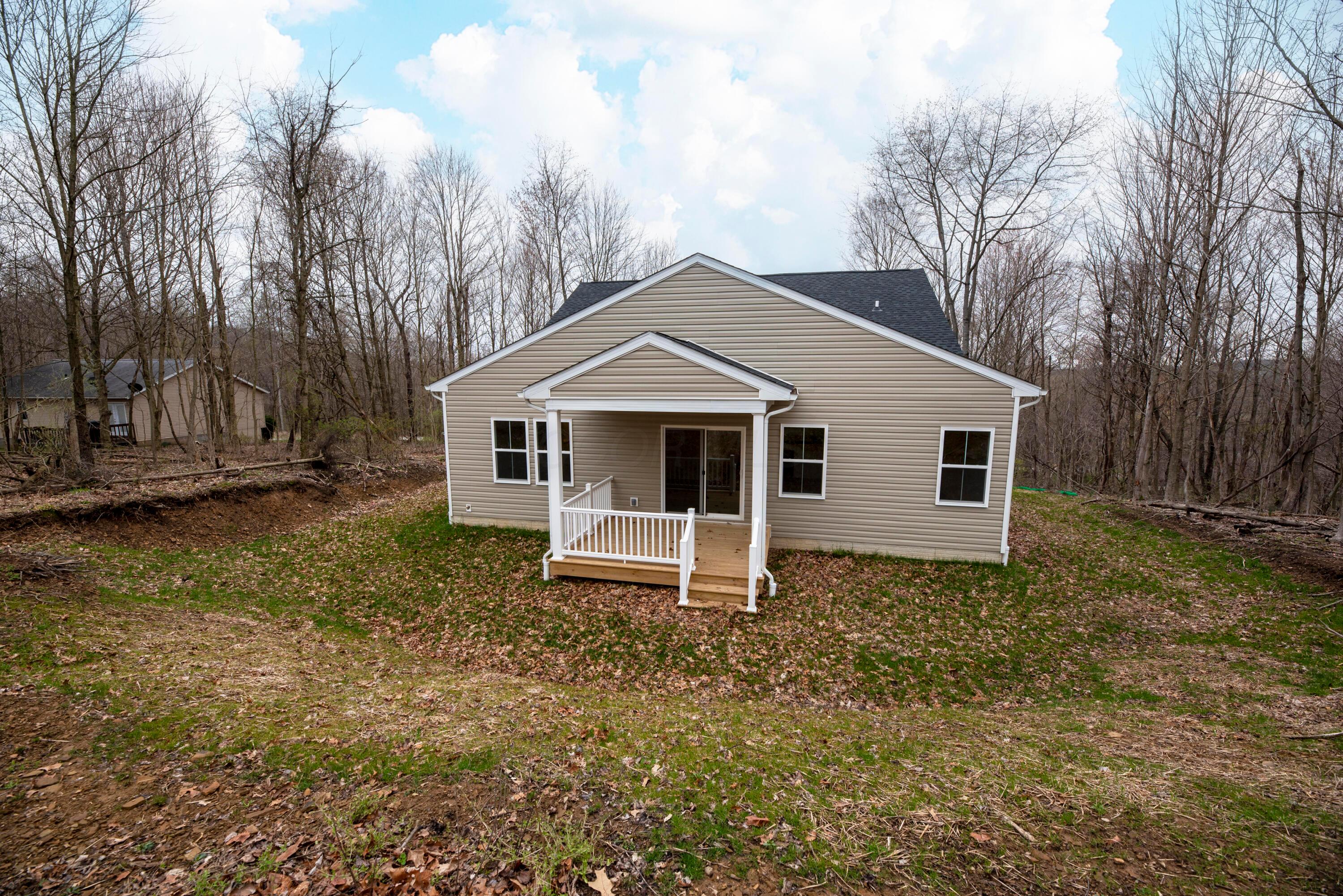3462 Apple Valley Drive Property Photo 5