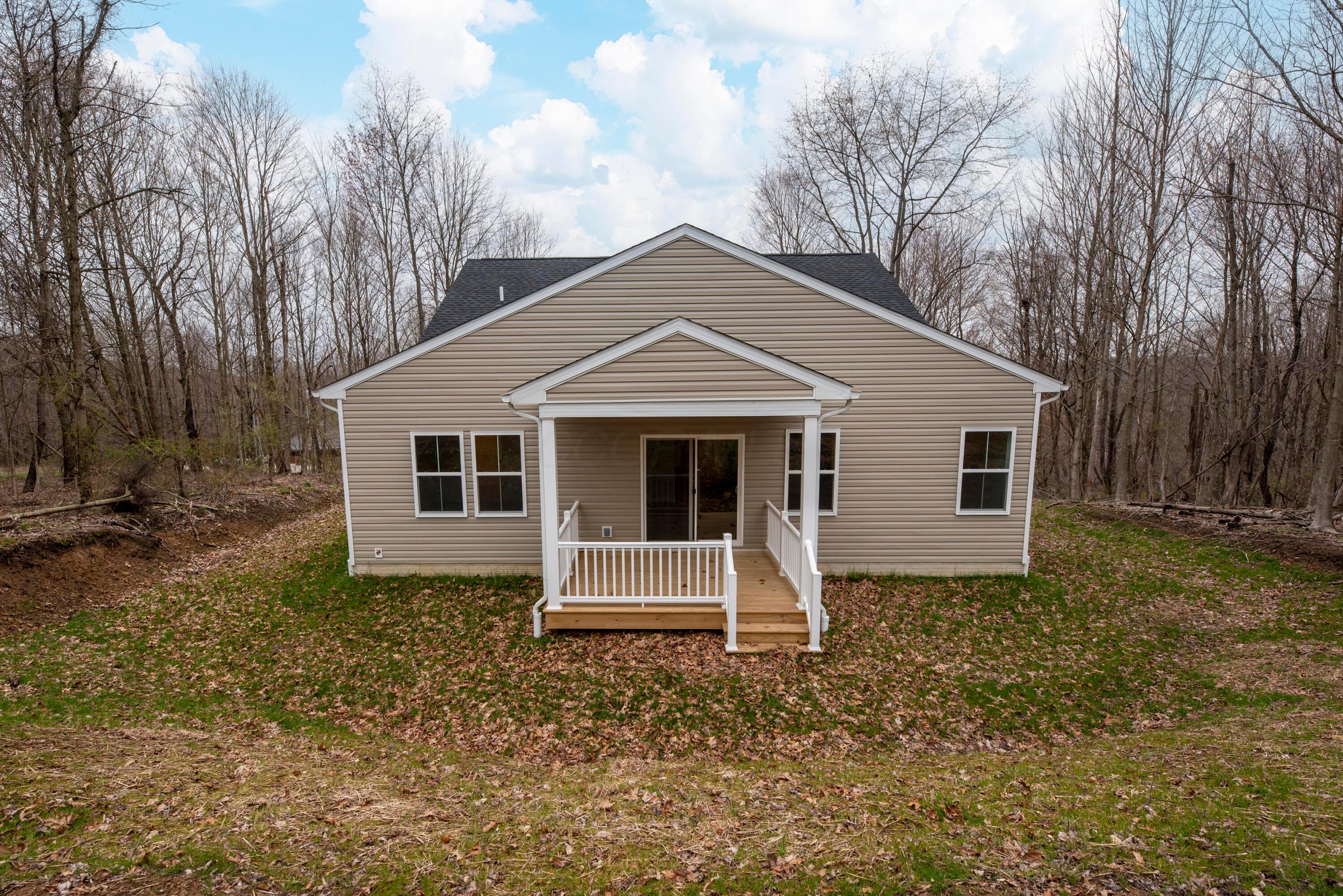 3462 Apple Valley Drive Property Photo 6