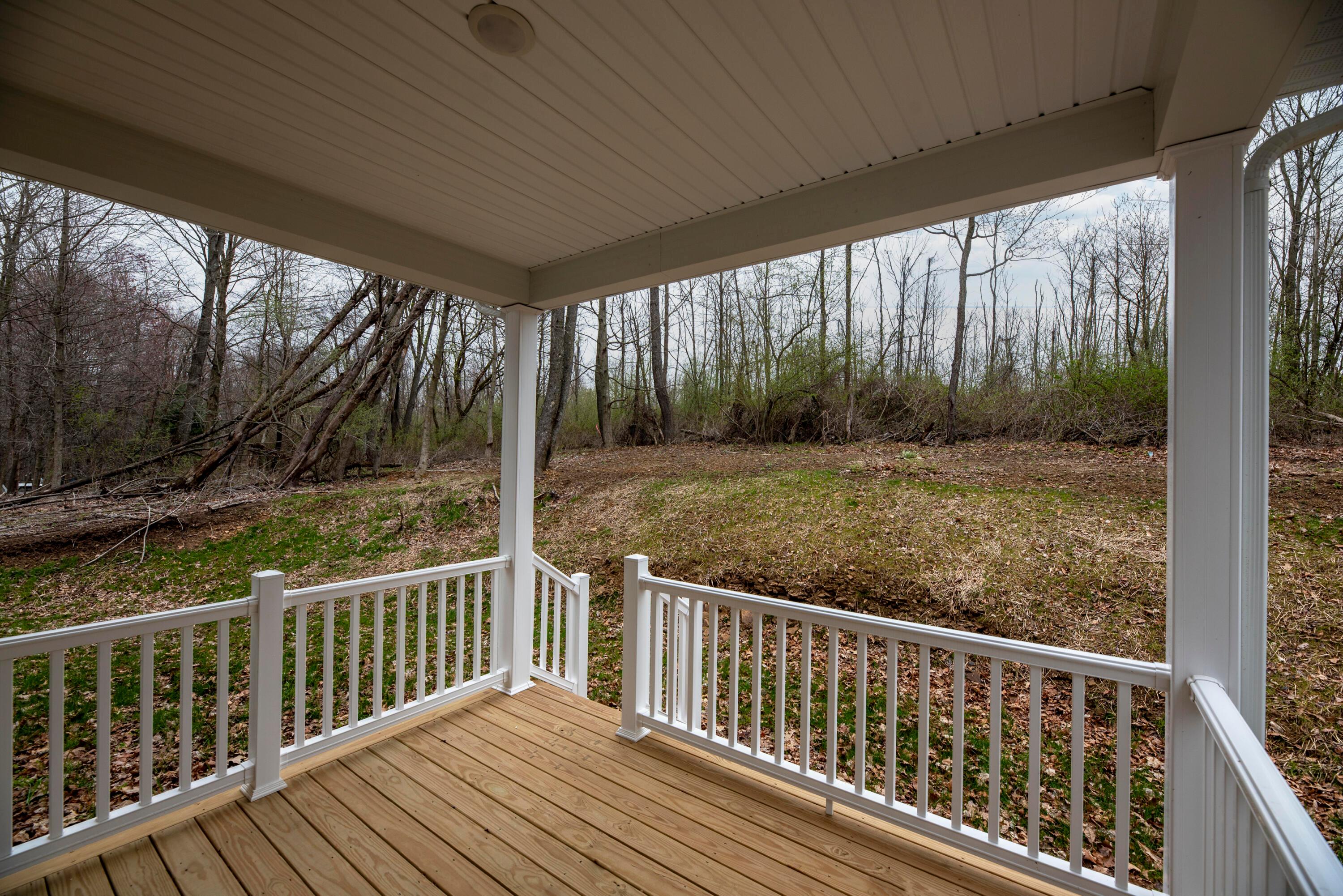 3462 Apple Valley Drive Property Photo 9