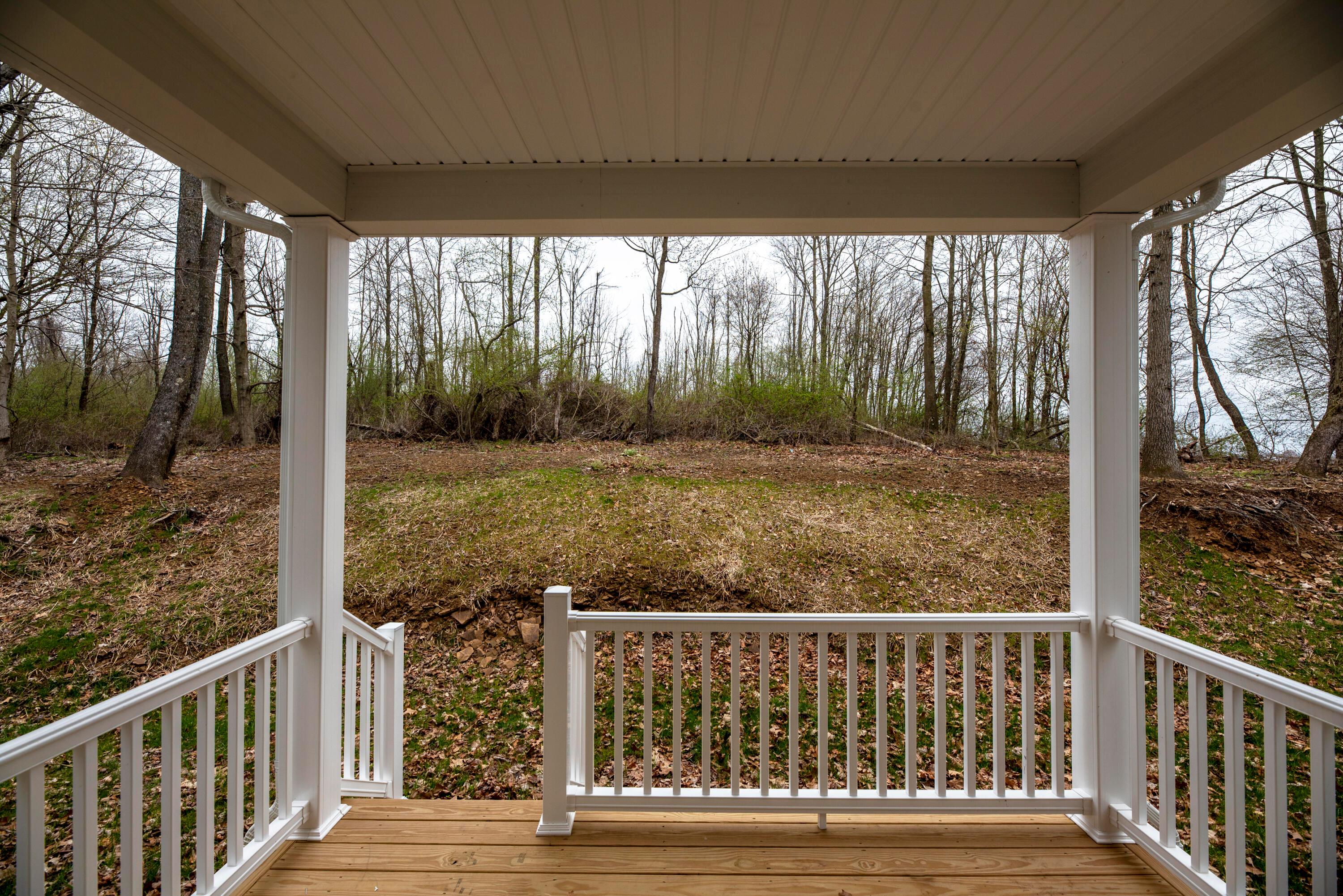 3462 Apple Valley Drive Property Photo 10