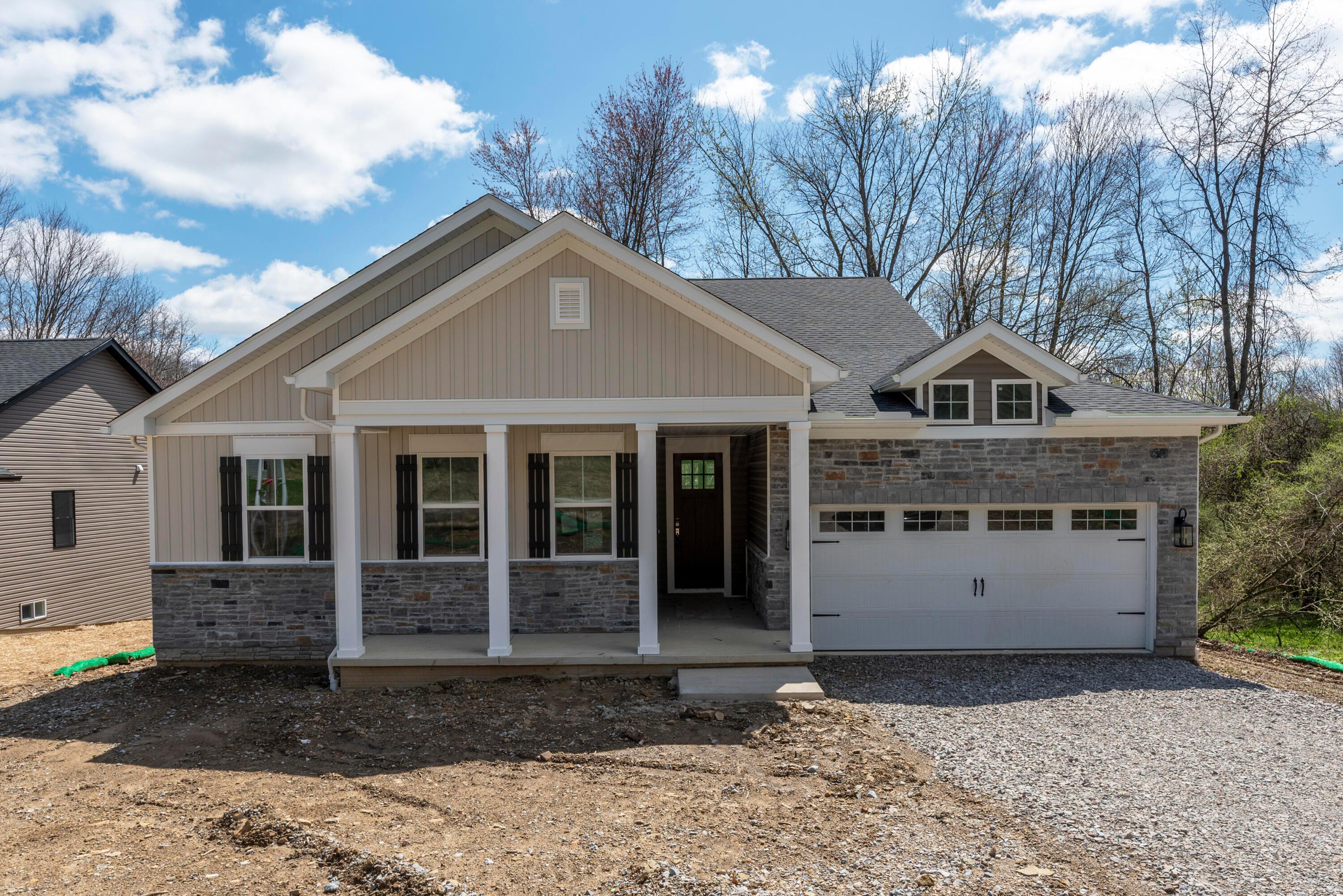 698 Grand Valley Drive Property Photo