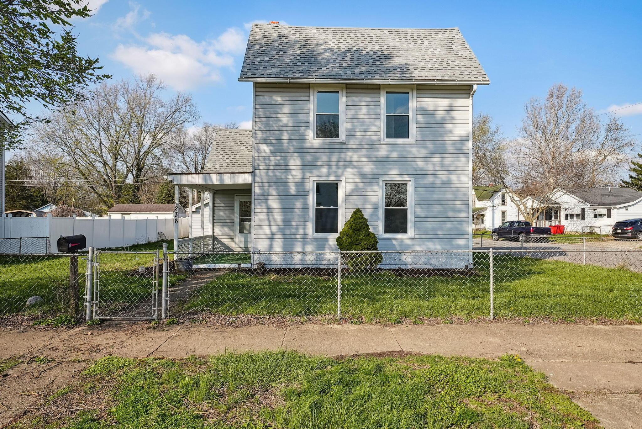 236 S Main Street Property Photo