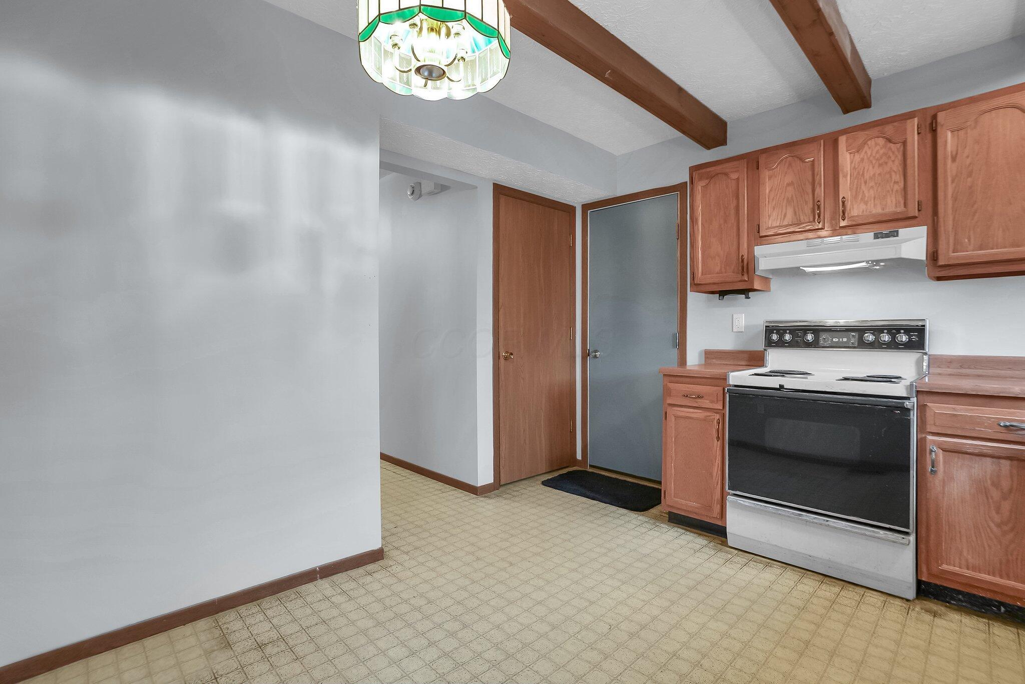 7030 Motts Place Road Property Photo 16