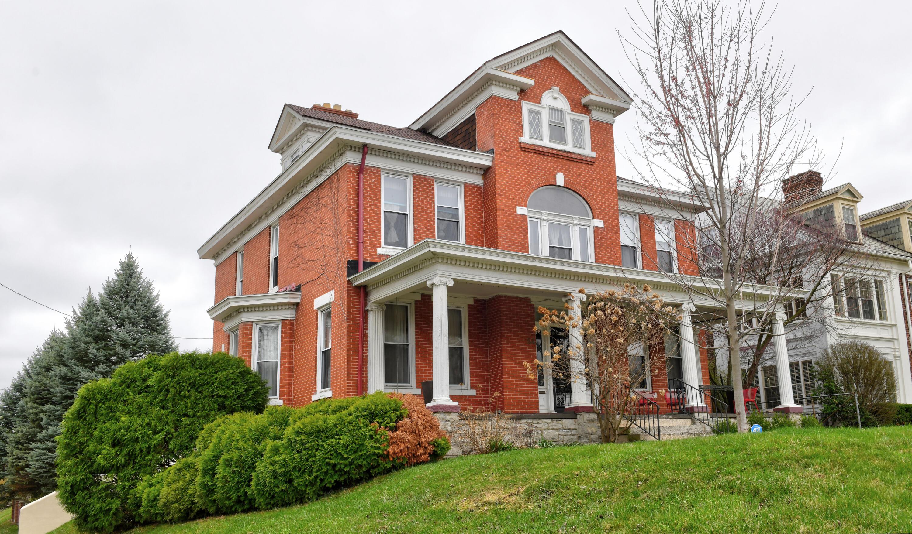 54 Woodland Avenue Property Photo