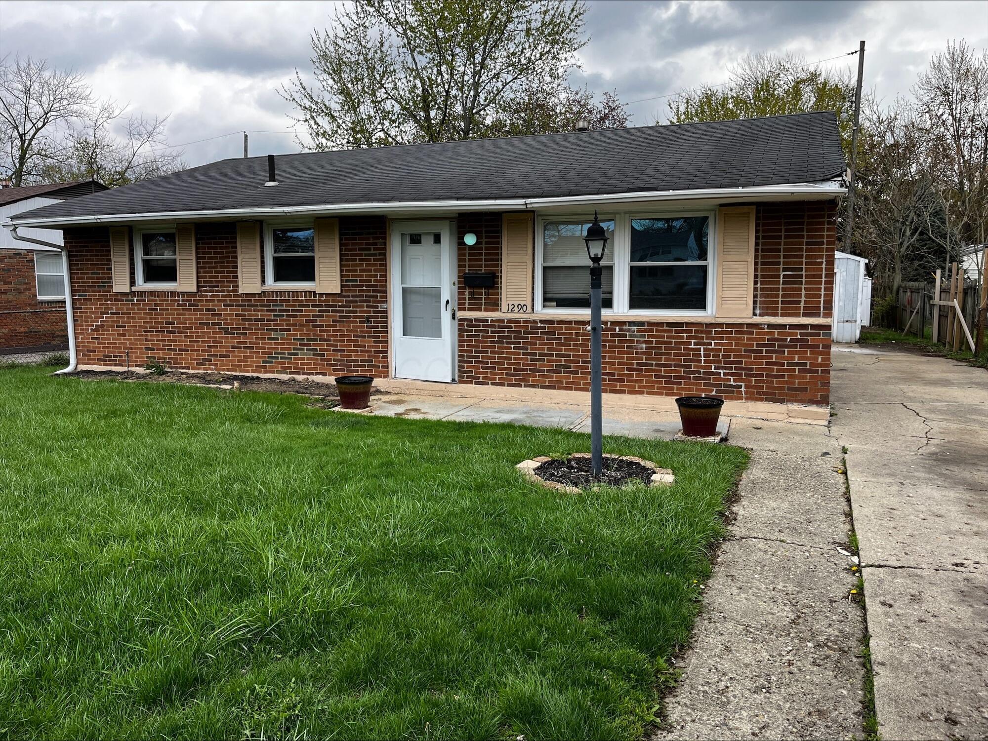 1290 Beechwood Road Property Photo