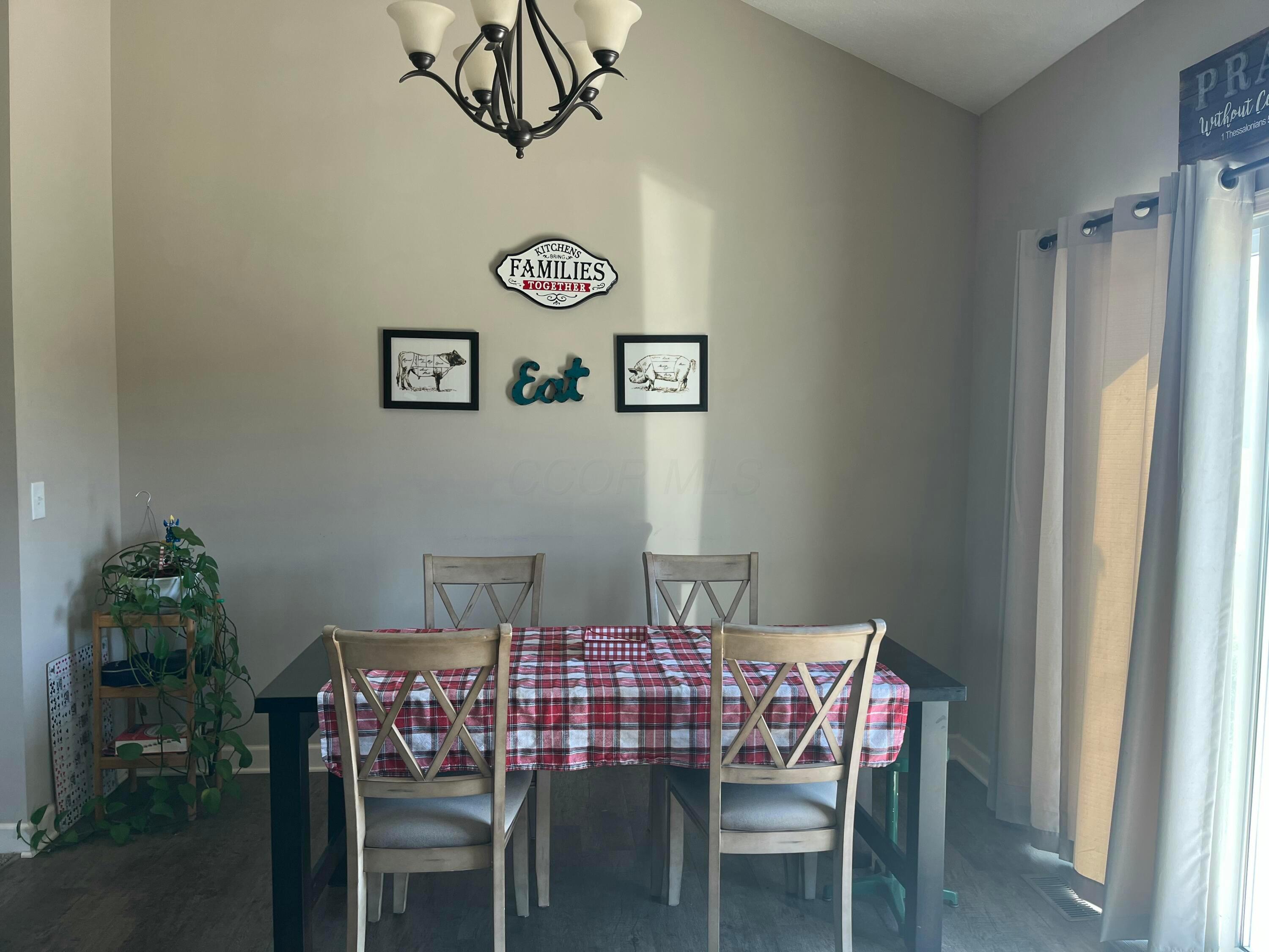7705 Camp Road Property Photo 6