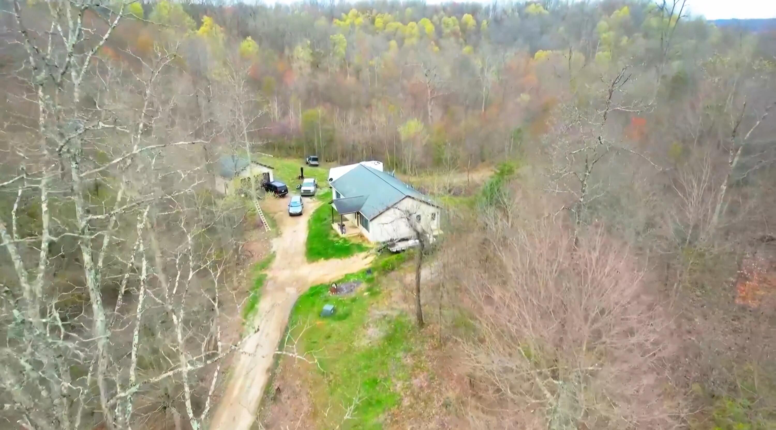 3975 Huddy Road Property Photo 1