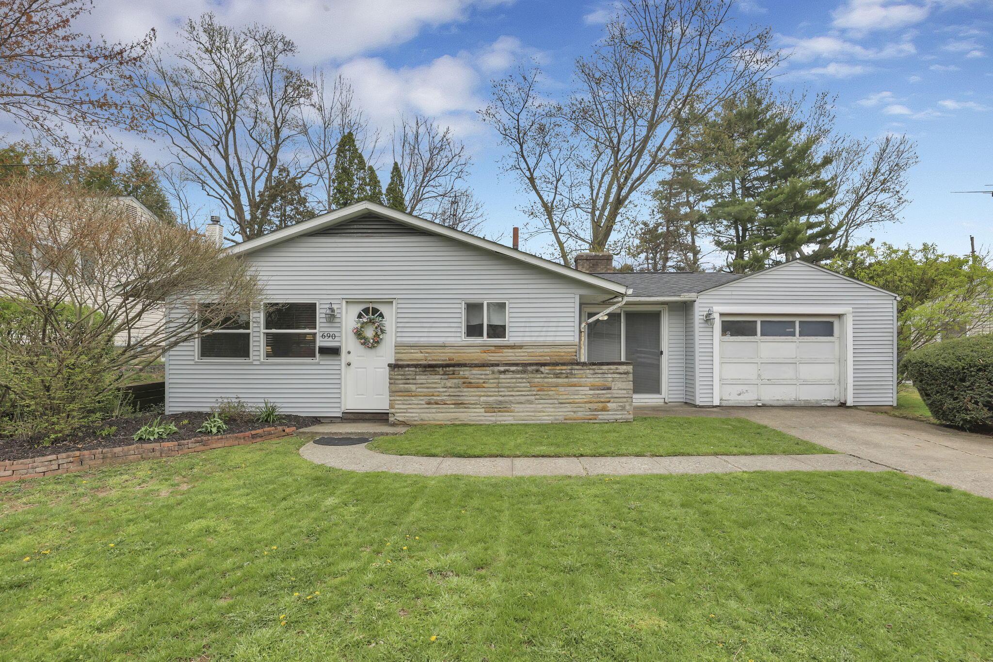 690 Saratoga Avenue Property Photo 1