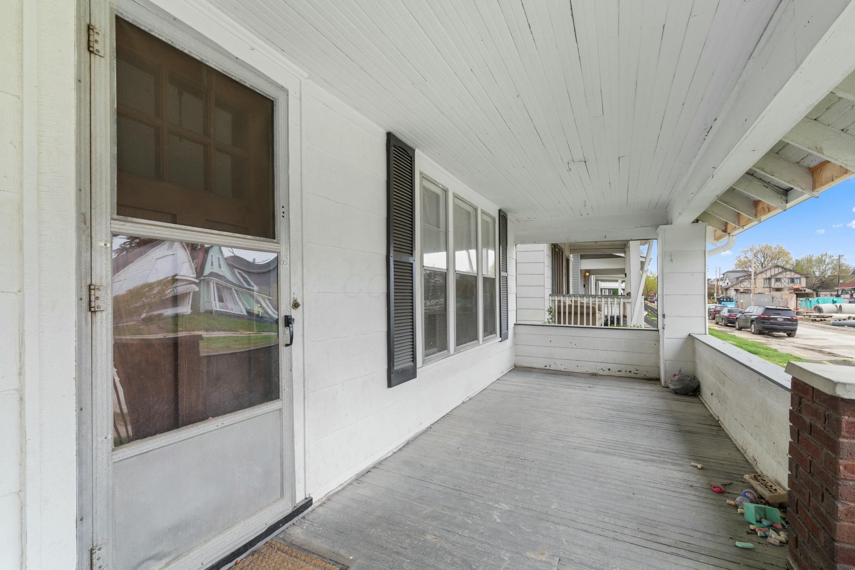 254 S Burgess Avenue Property Photo