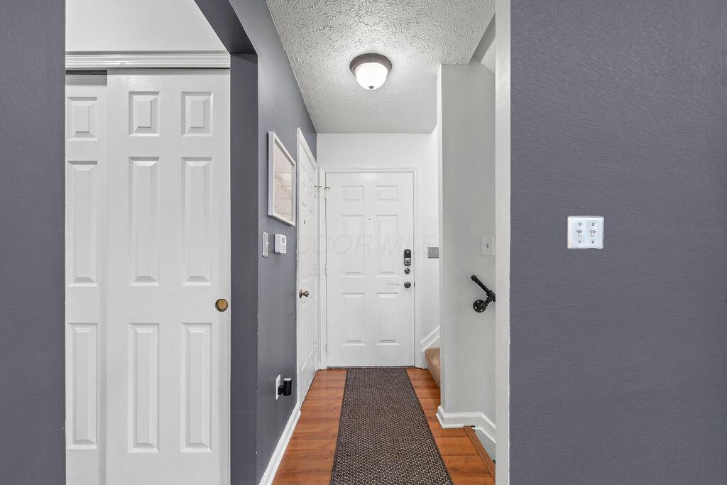 3379 Fishinger Mill Drive Property Photo 10