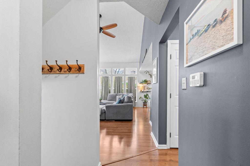 3379 Fishinger Mill Drive Property Photo 11