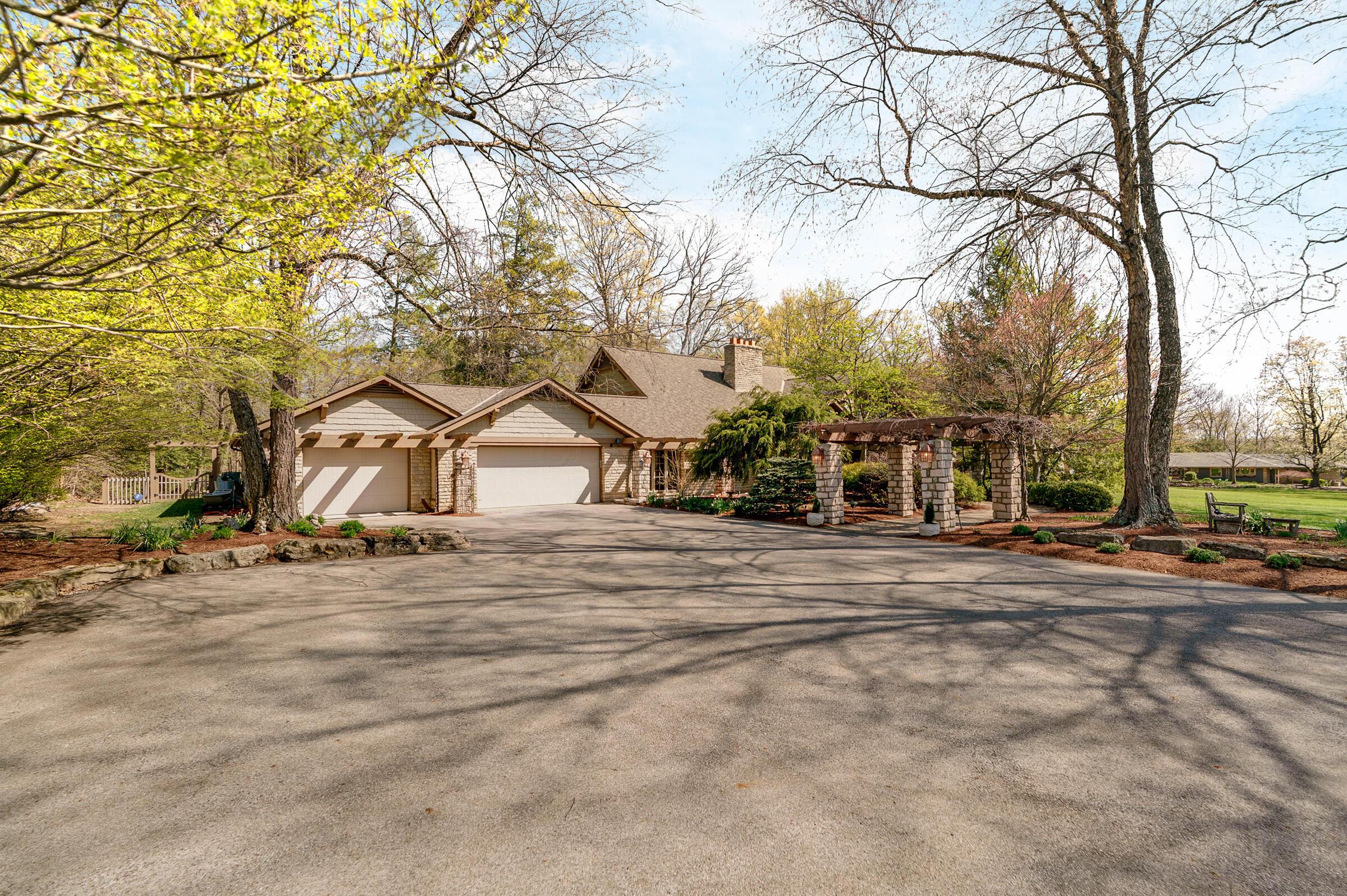 6500 Plesenton Drive Property Photo 1