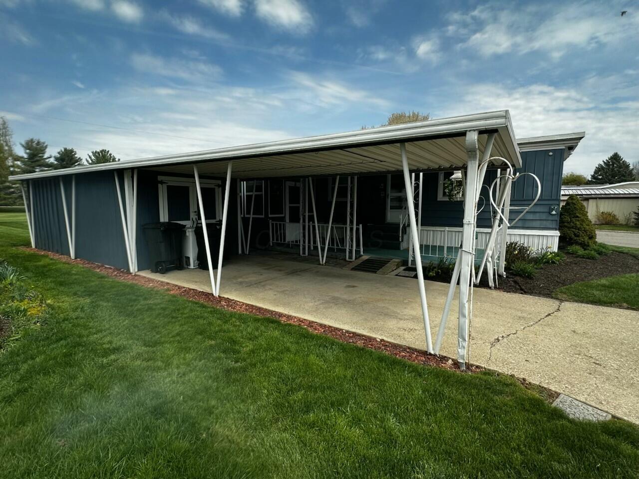 6320 Cartwright Lane N Property Photo