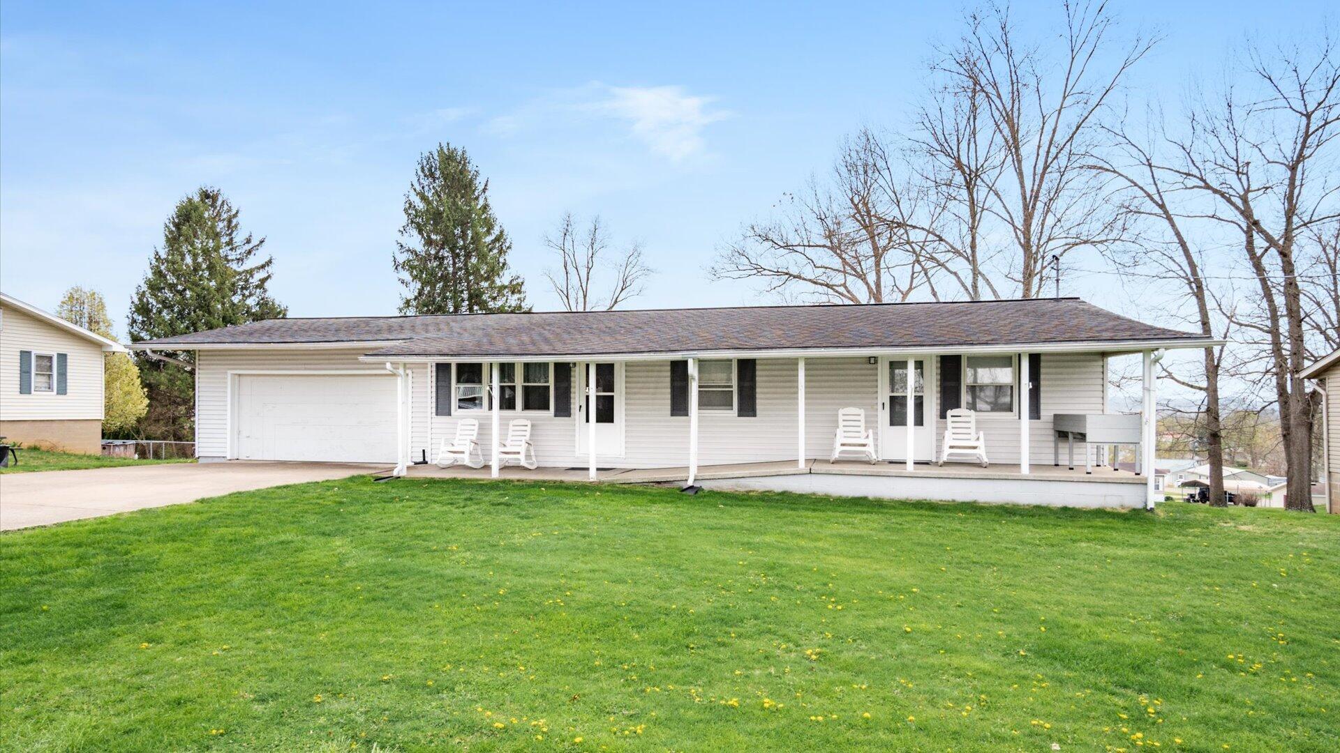 20 Juanita Drive Property Photo 2