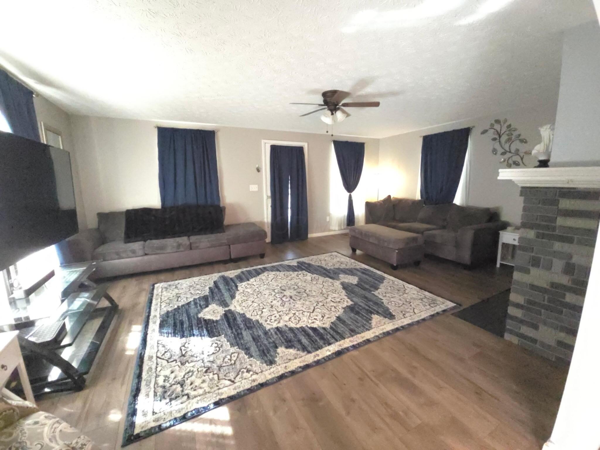 719 E Market Street Property Photo