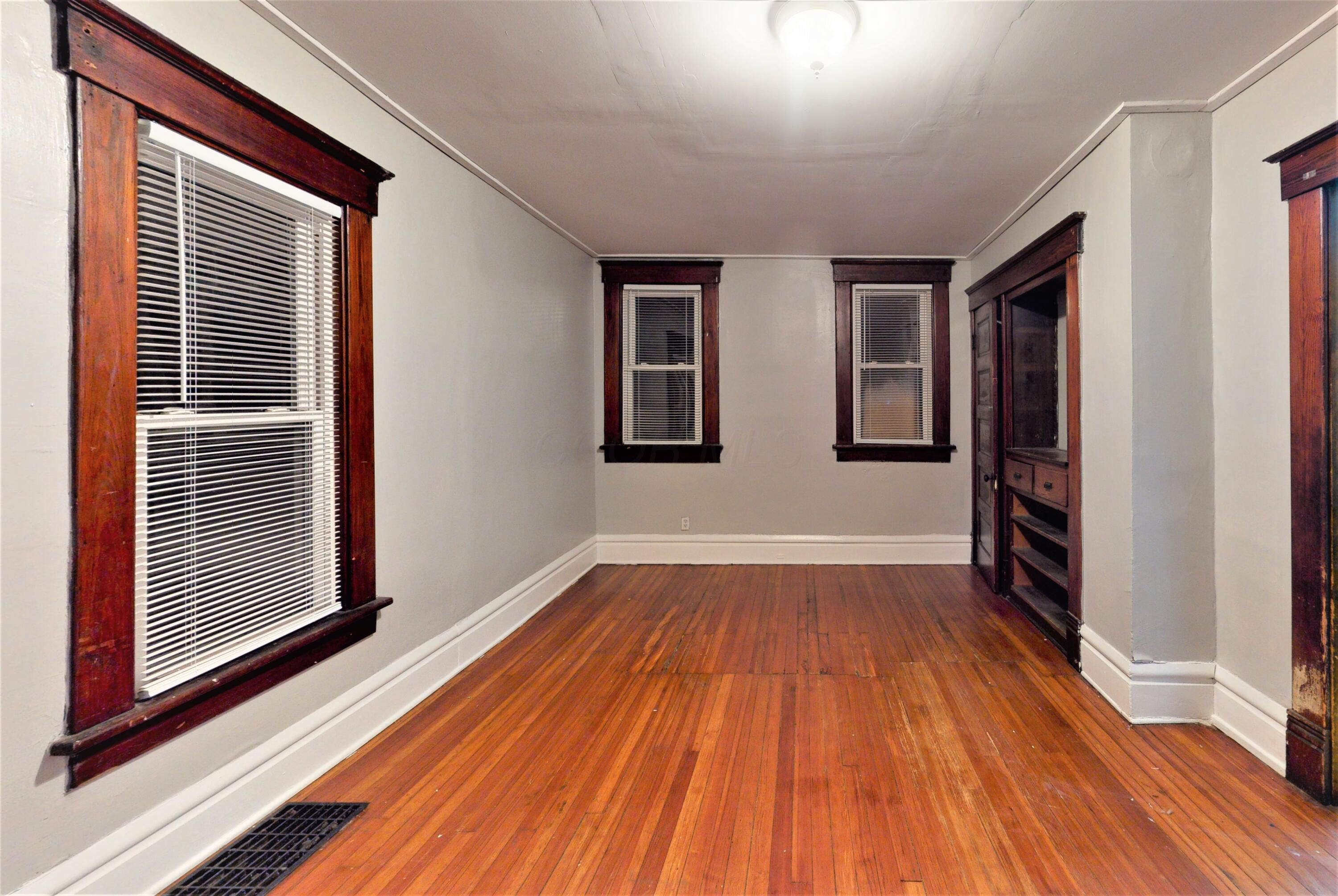 1410 Indianola Avenue Property Photo 4