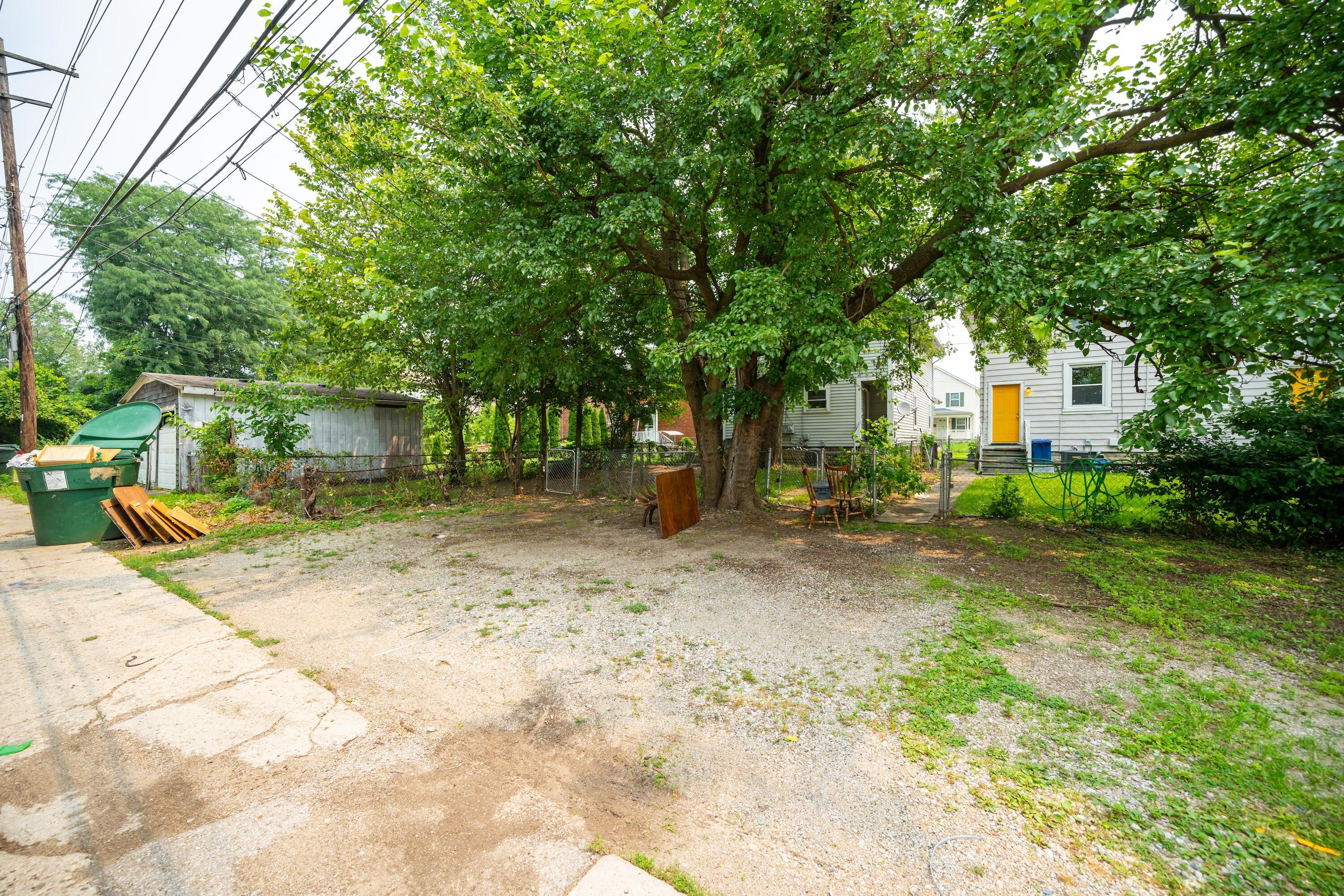 1429 N 6th Street Property Photo 3