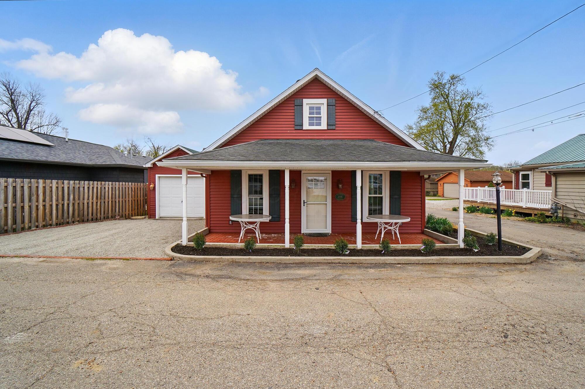 4891 Decker Avenue Ne Property Photo
