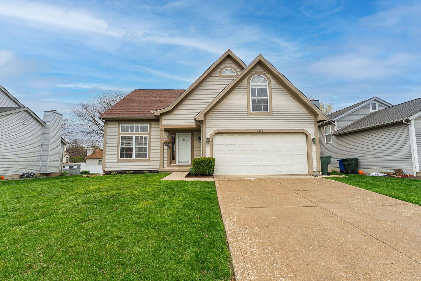 1063 Rousseau Lane Property Photo