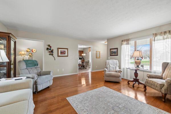 392 Bishop Drive Property Photo 6