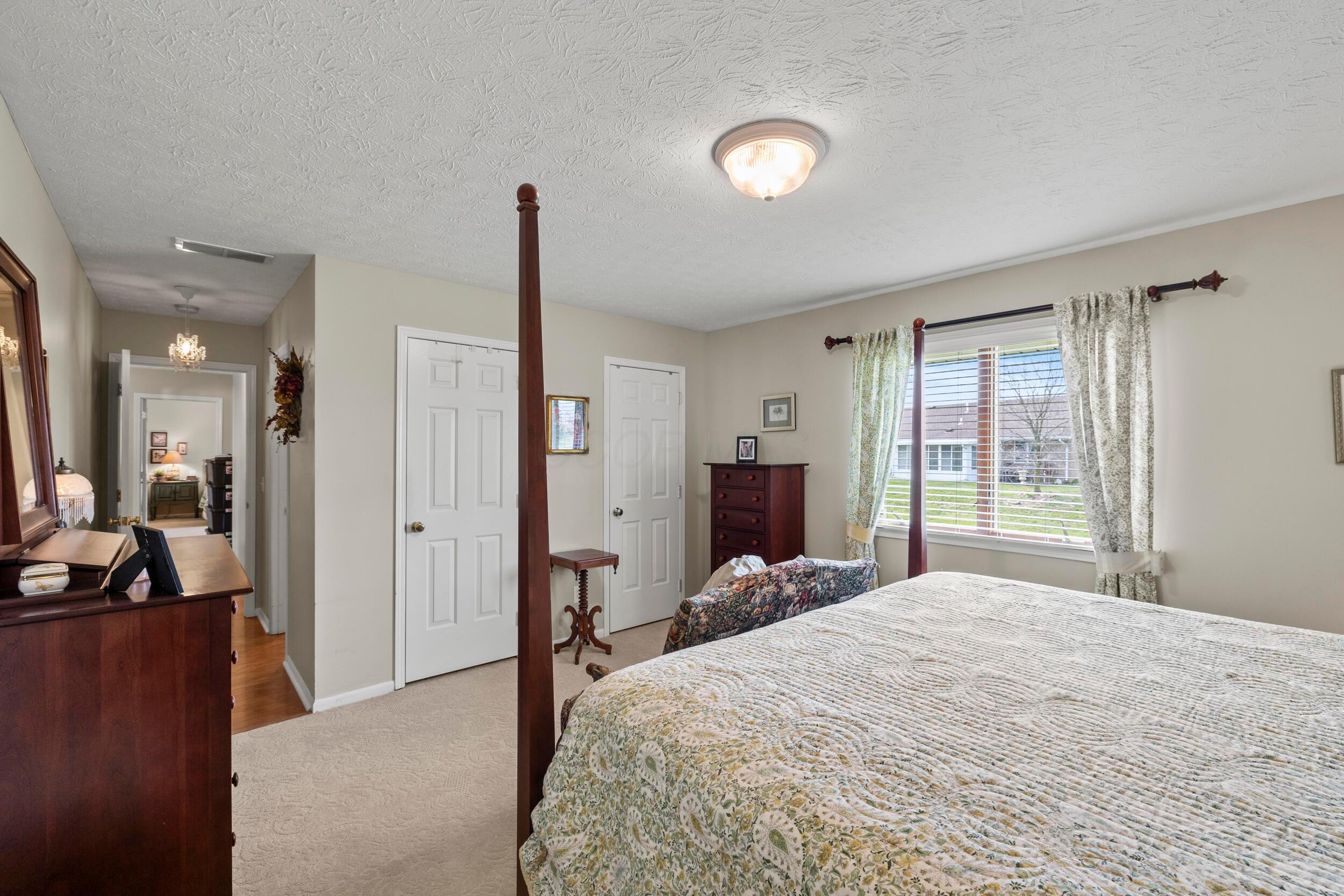 392 Bishop Drive Property Photo 11