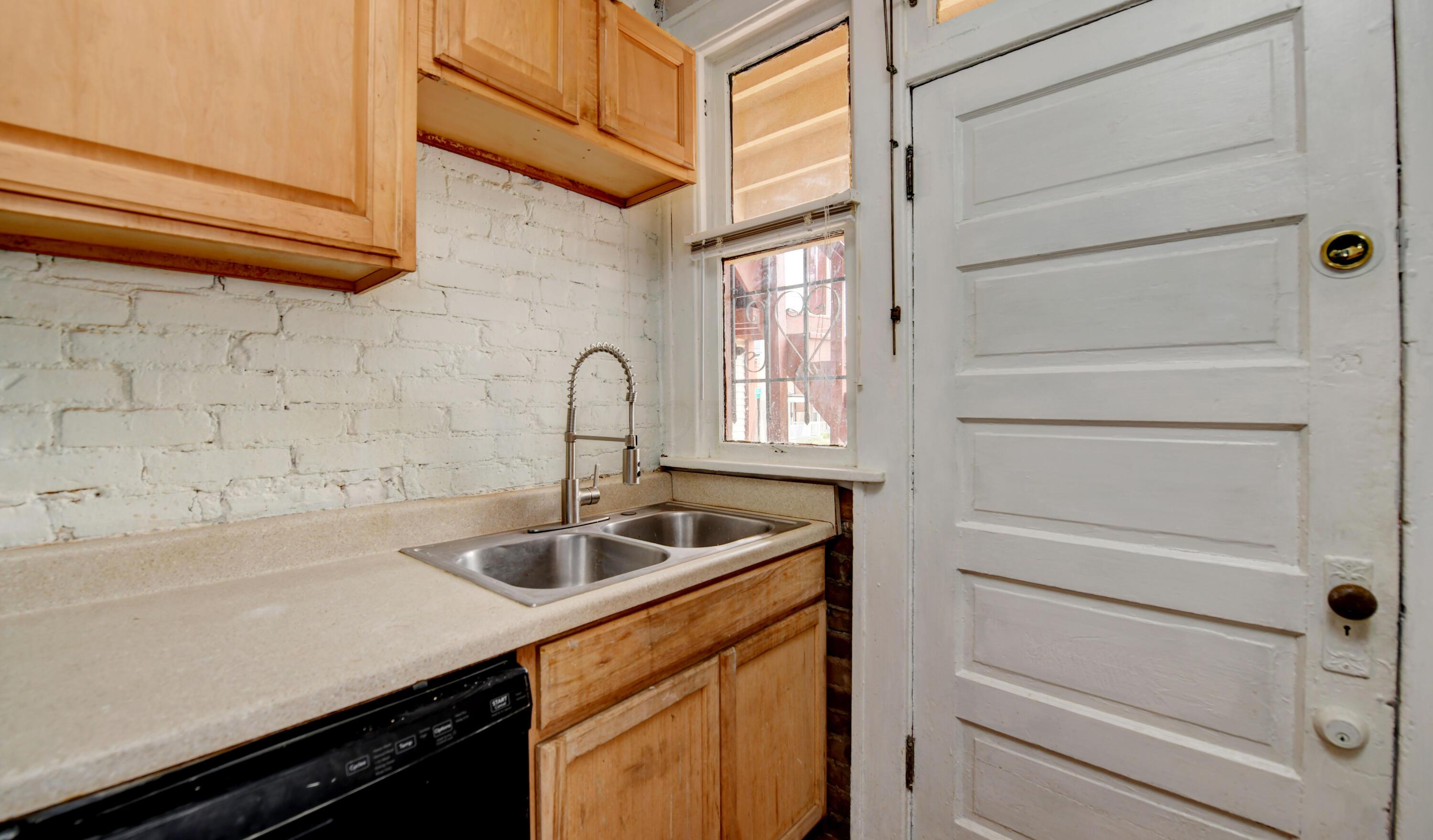 977 Bryden Road Property Photo 18