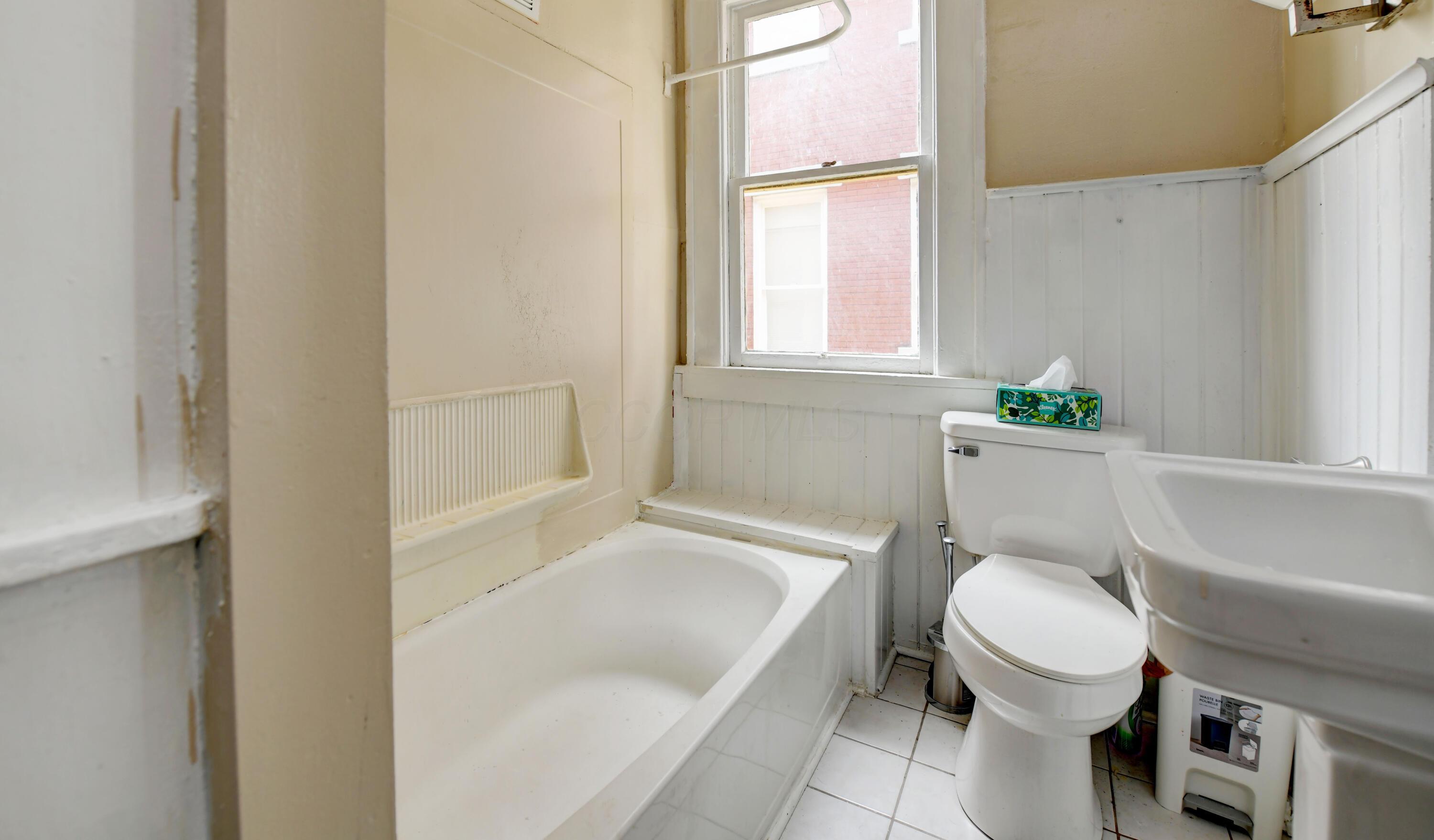 977 Bryden Road Property Photo 23