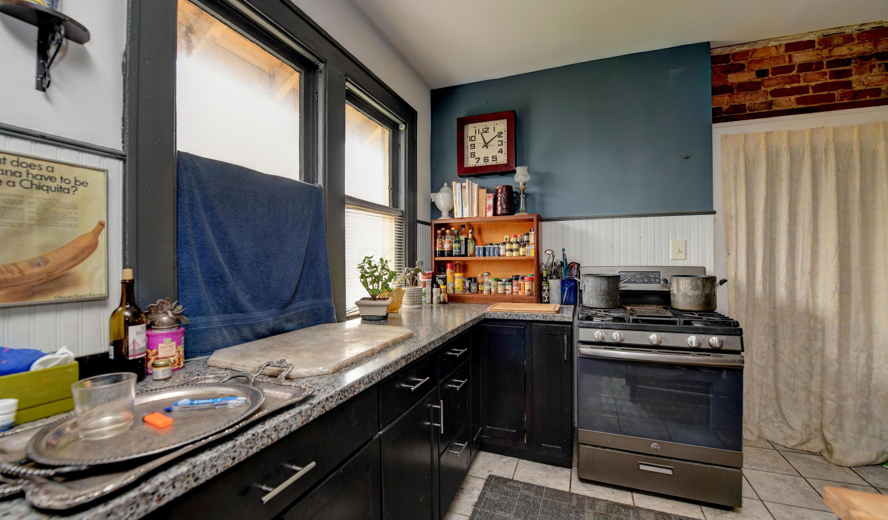 977 Bryden Road Property Photo 32