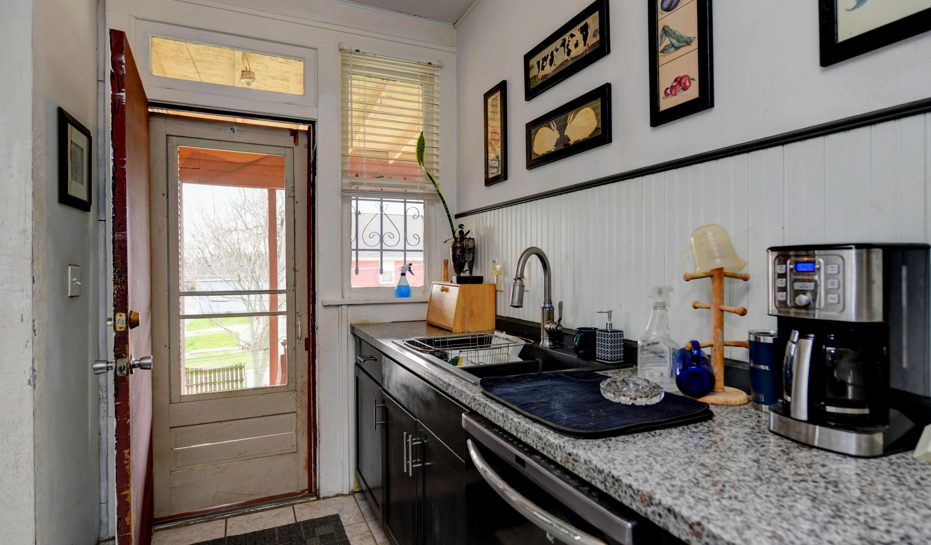977 Bryden Road Property Photo 33