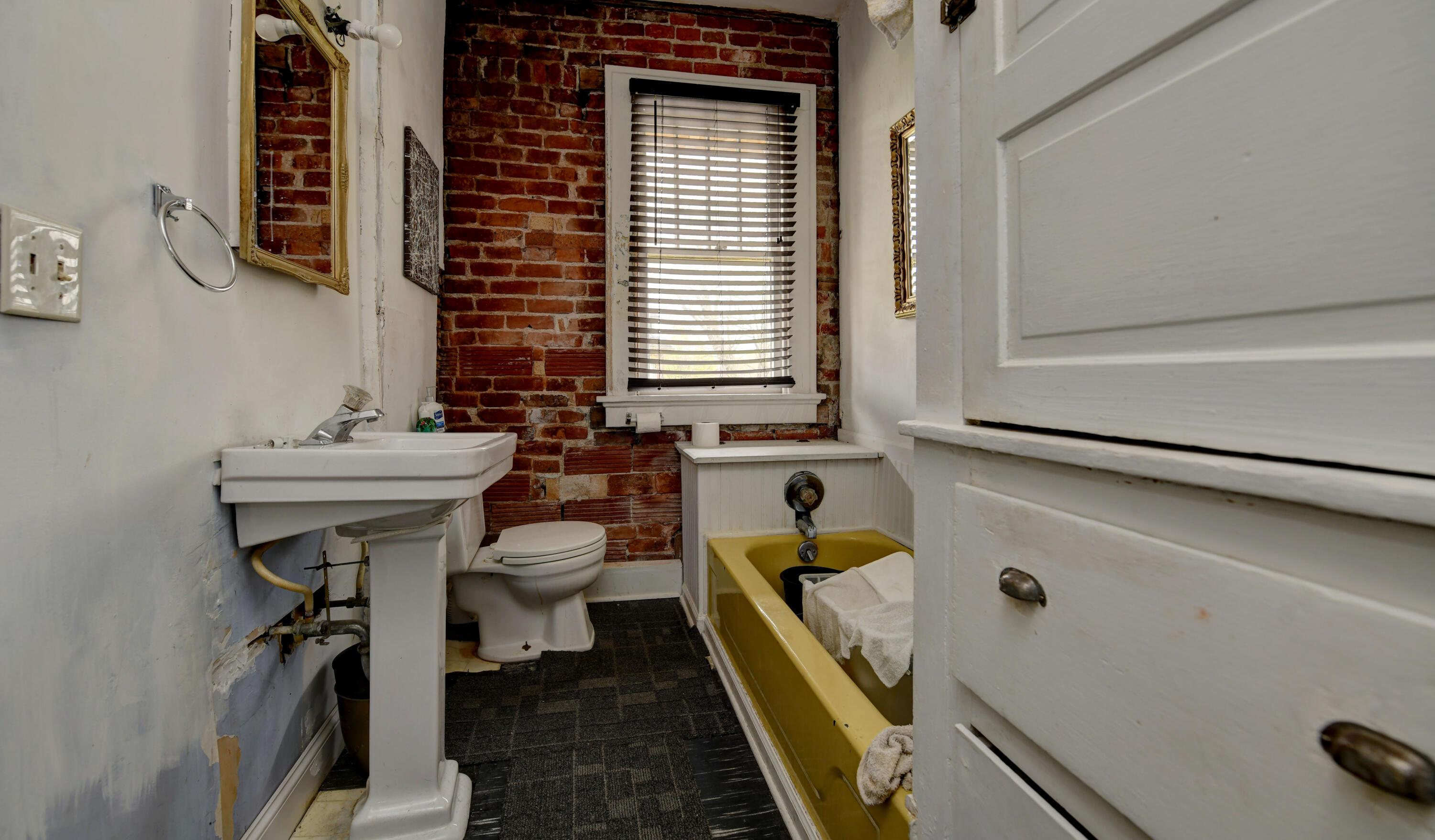 977 Bryden Road Property Photo 43