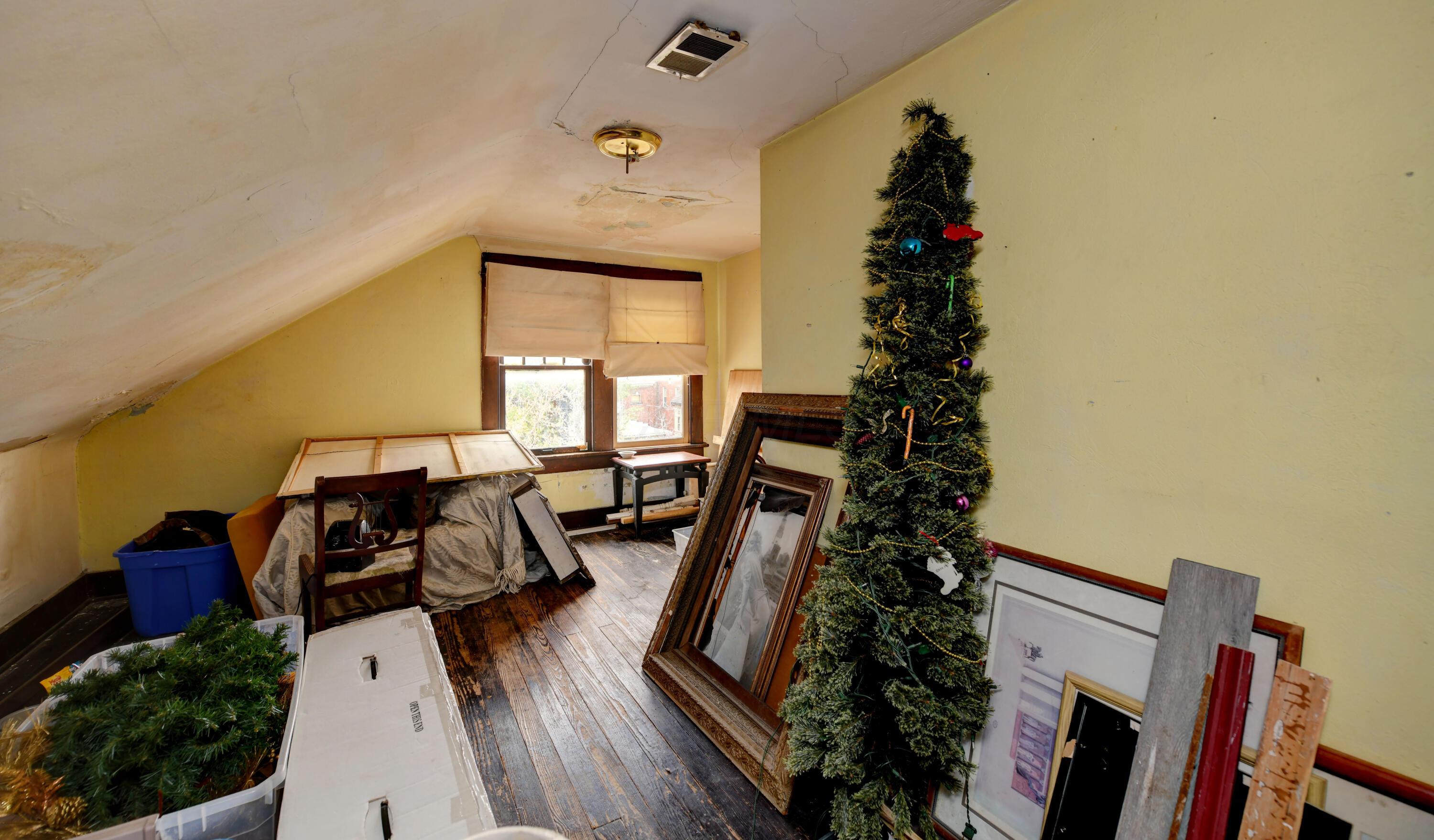 977 Bryden Road Property Photo 45
