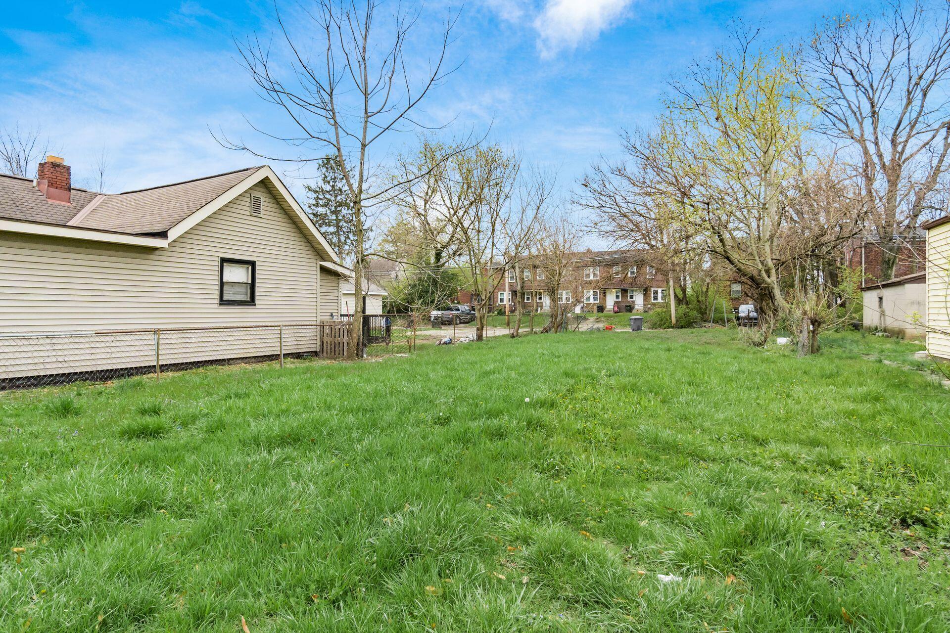 941 Seymour Avenue Property Photo 10