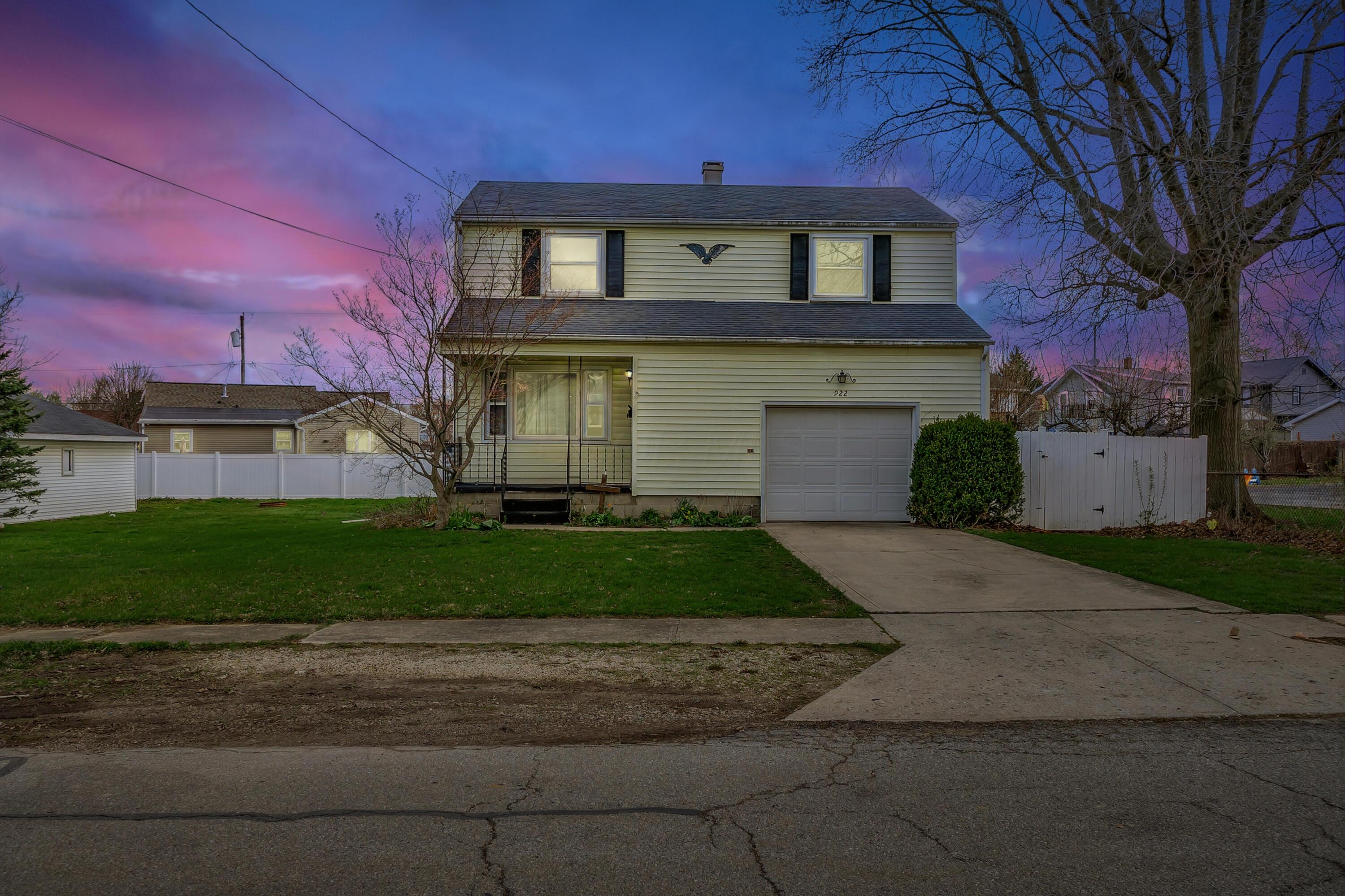 922 Sheridan Road Property Photo