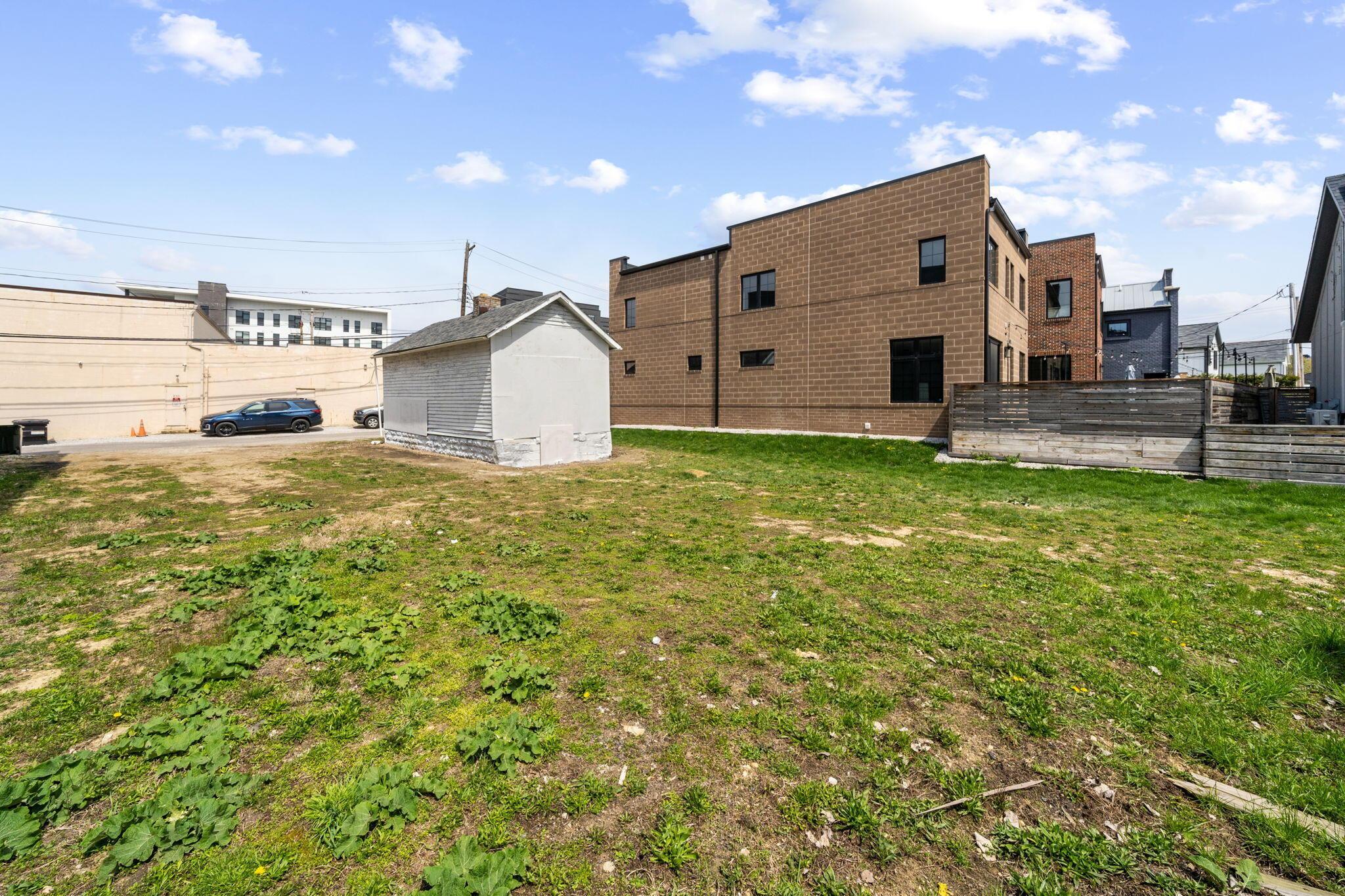 225012417 Property Photo 9