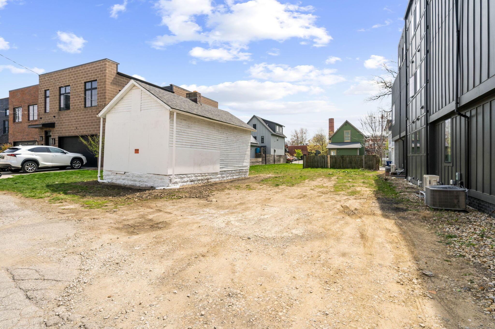 225012417 Property Photo 13