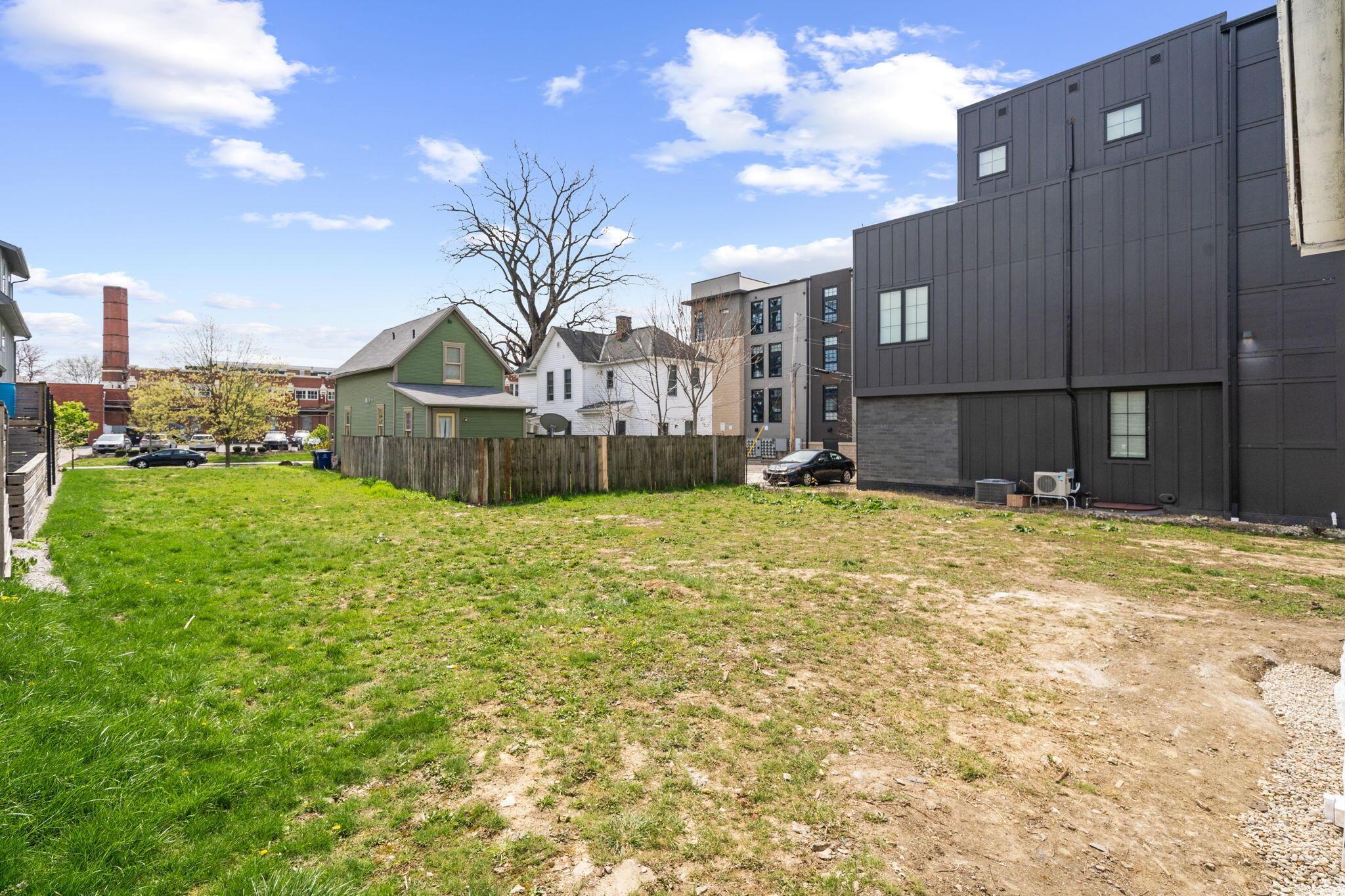 225012417 Property Photo 14