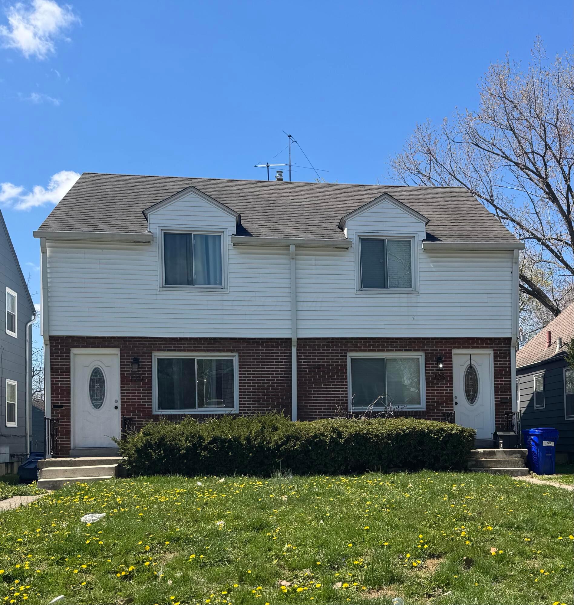 723-725 S Chesterfield Road Property Photo 1