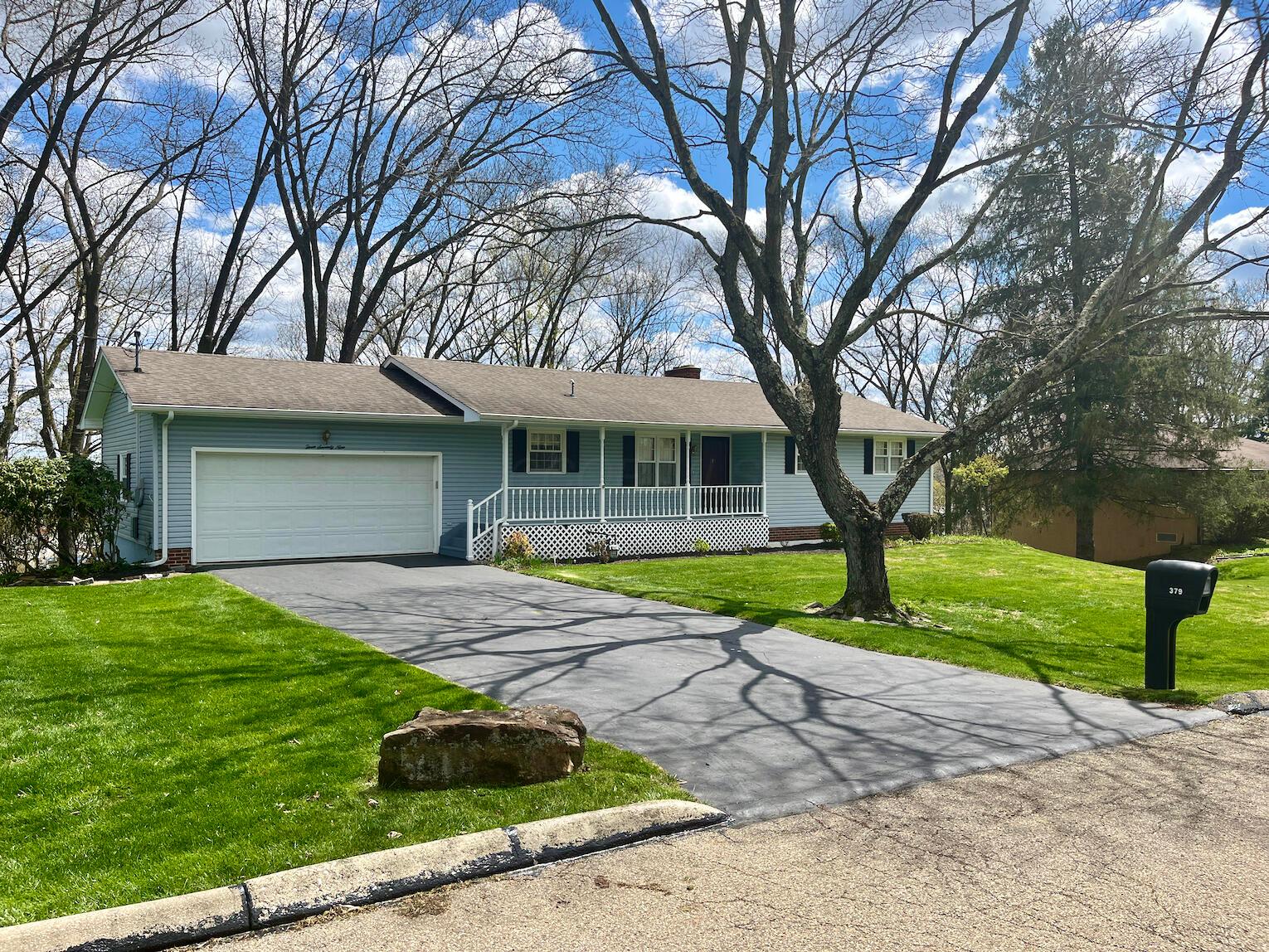 379 Lynwood Lane Property Photo