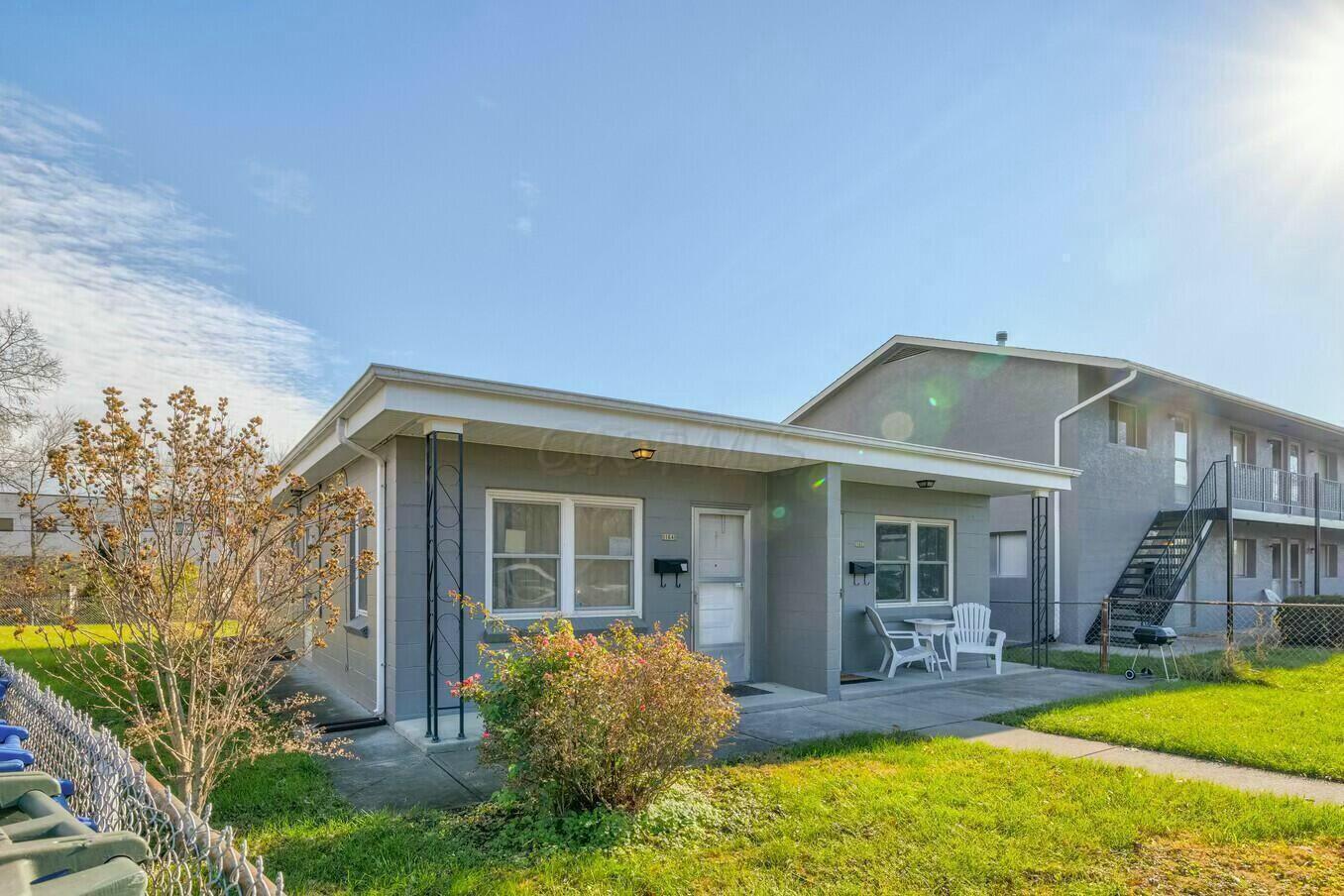 160-2,4 N Sylvan Avenue Property Photo