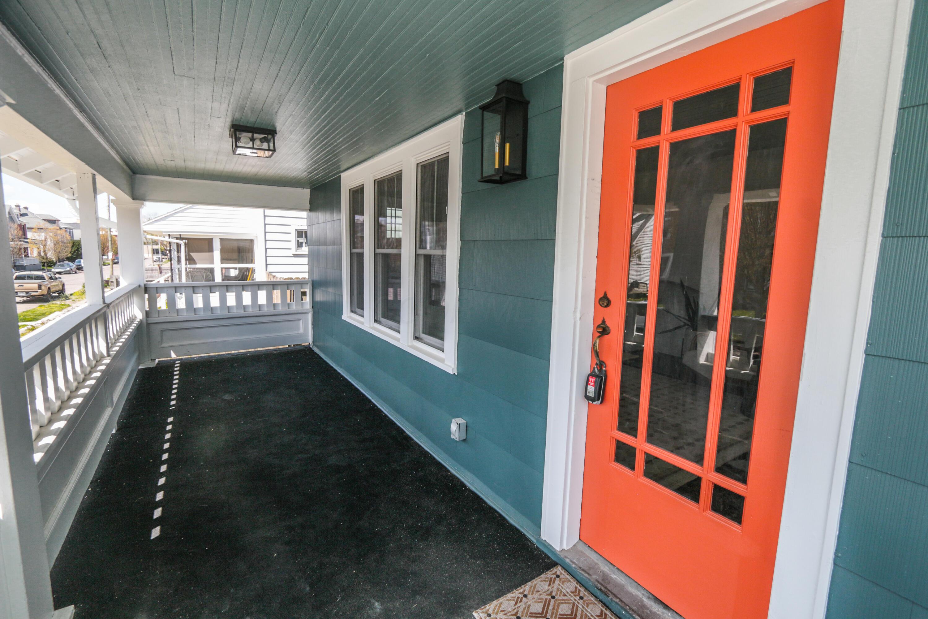 568 Cline Street Property Photo 2